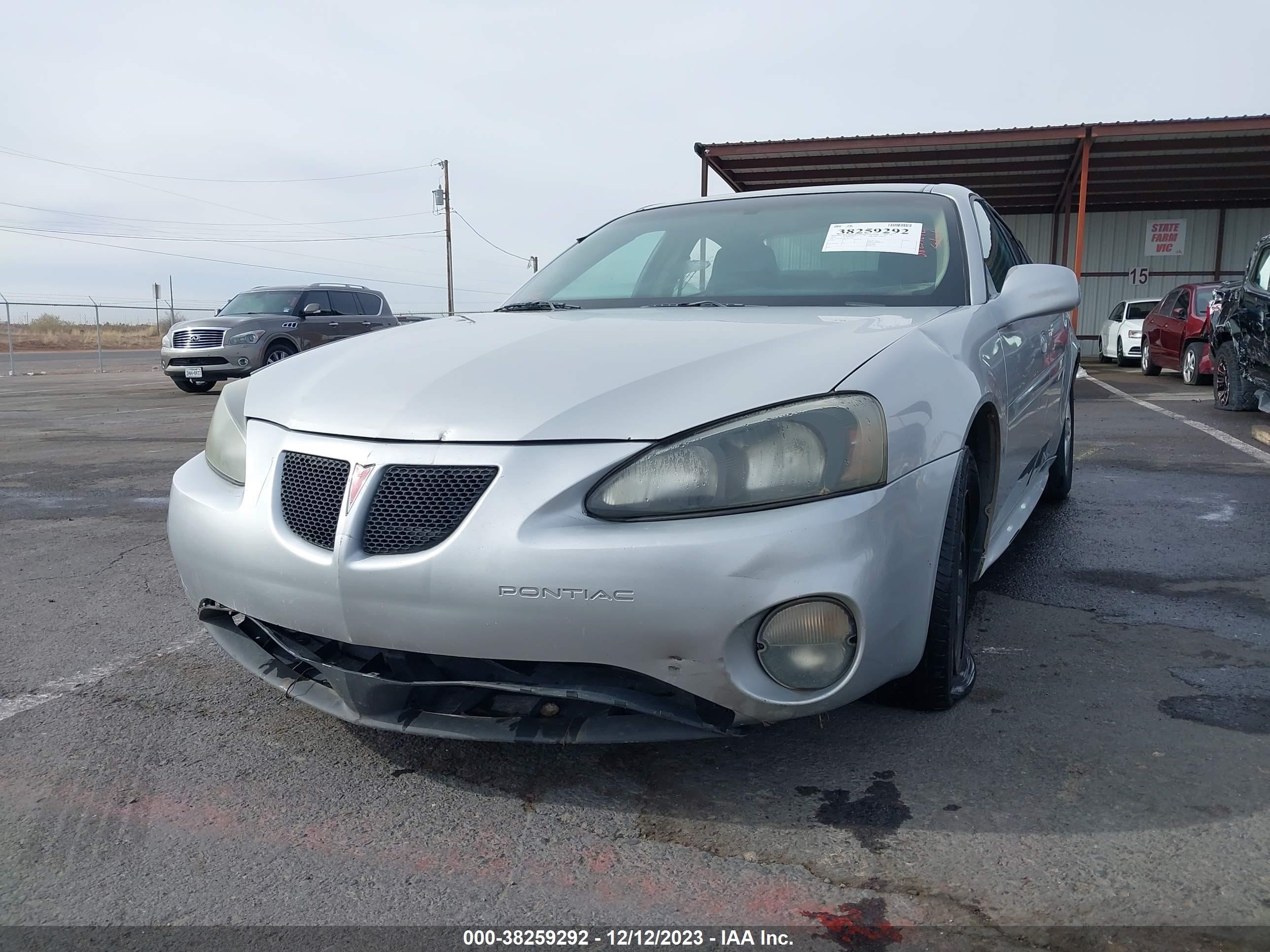 Photo 5 VIN: 2G2WP522451163946 - PONTIAC GRAND PRIX 