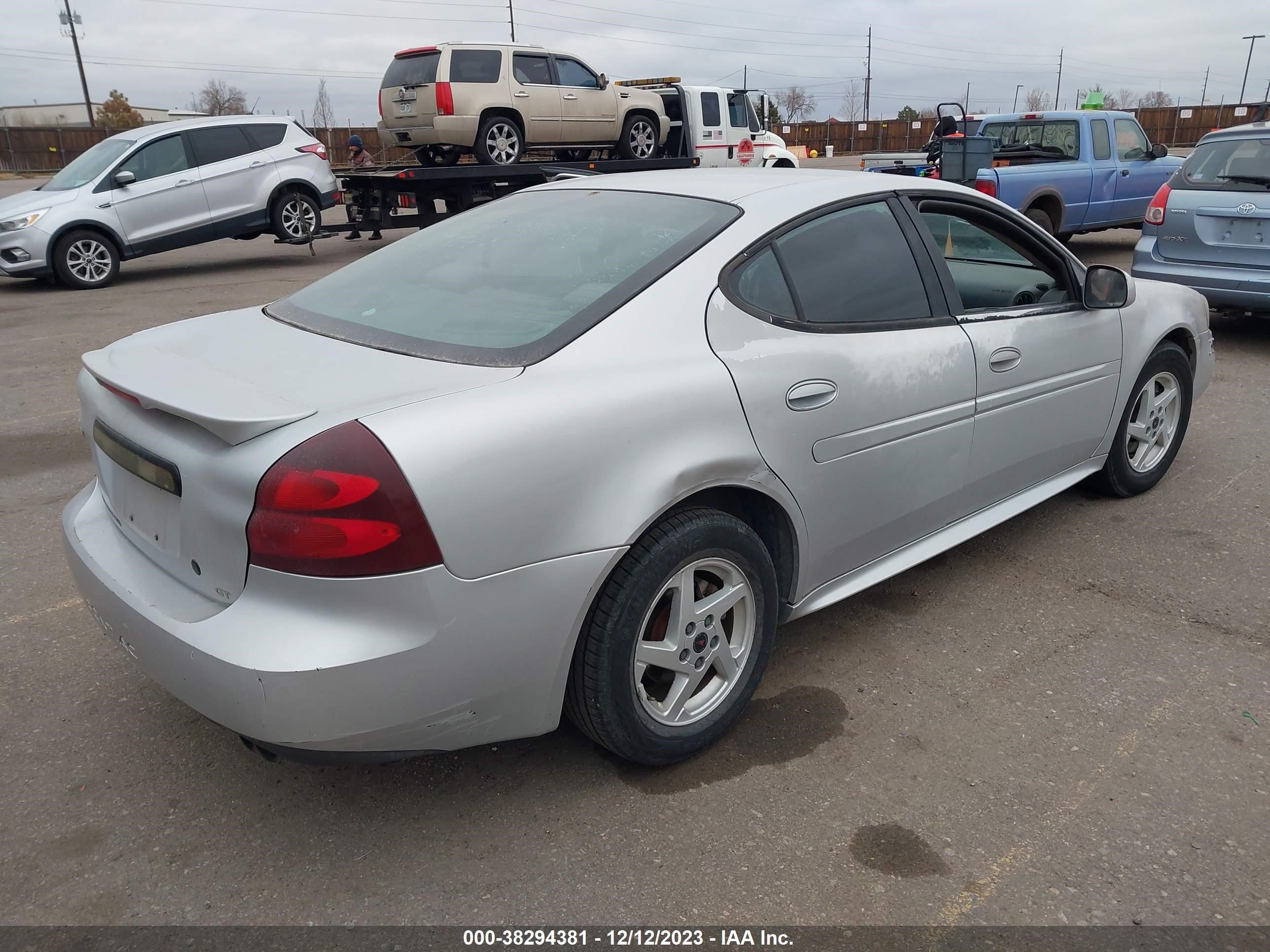 Photo 3 VIN: 2G2WP522541308247 - PONTIAC GRAND PRIX 