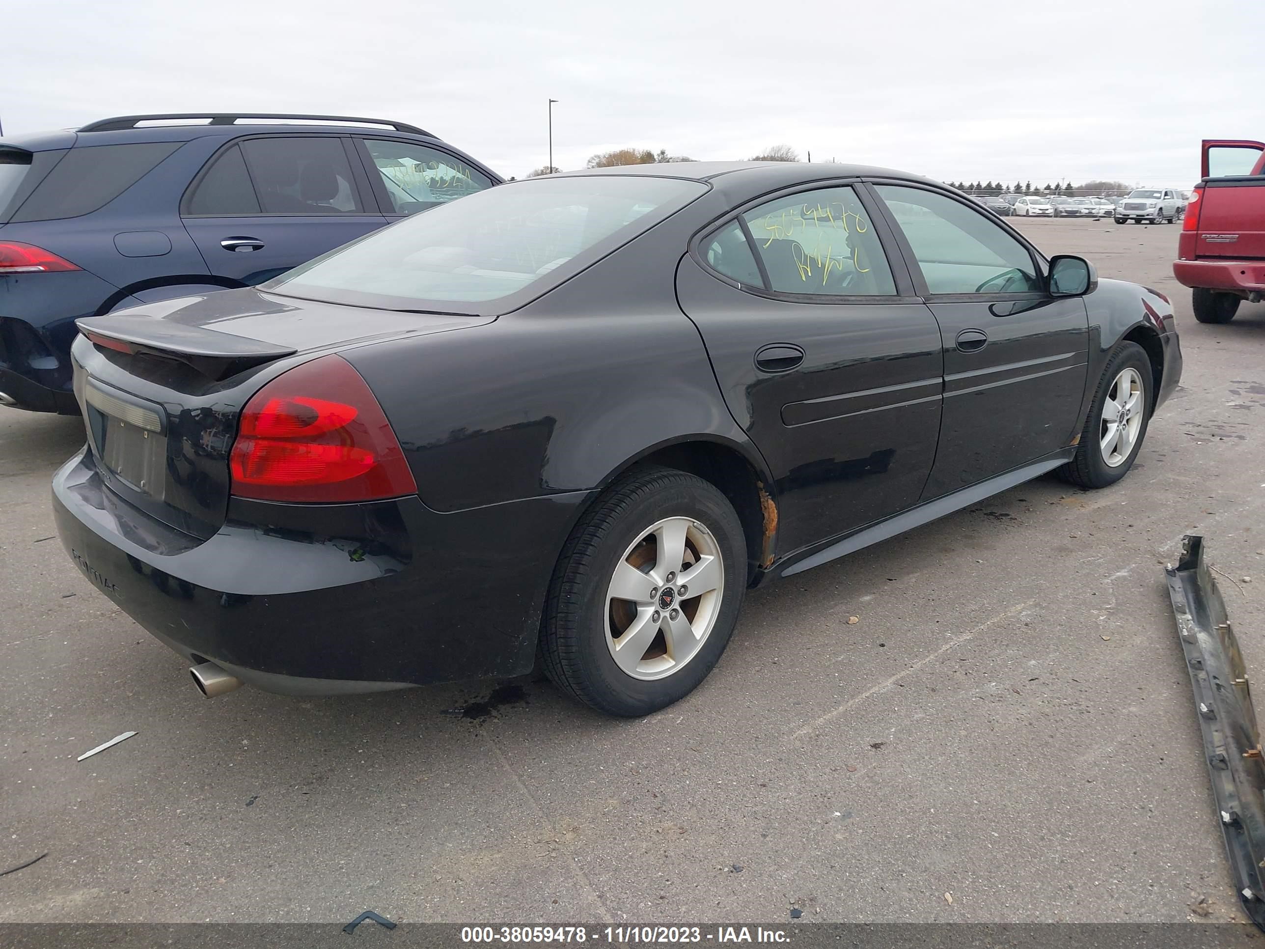 Photo 3 VIN: 2G2WP522551245961 - PONTIAC GRAND PRIX 