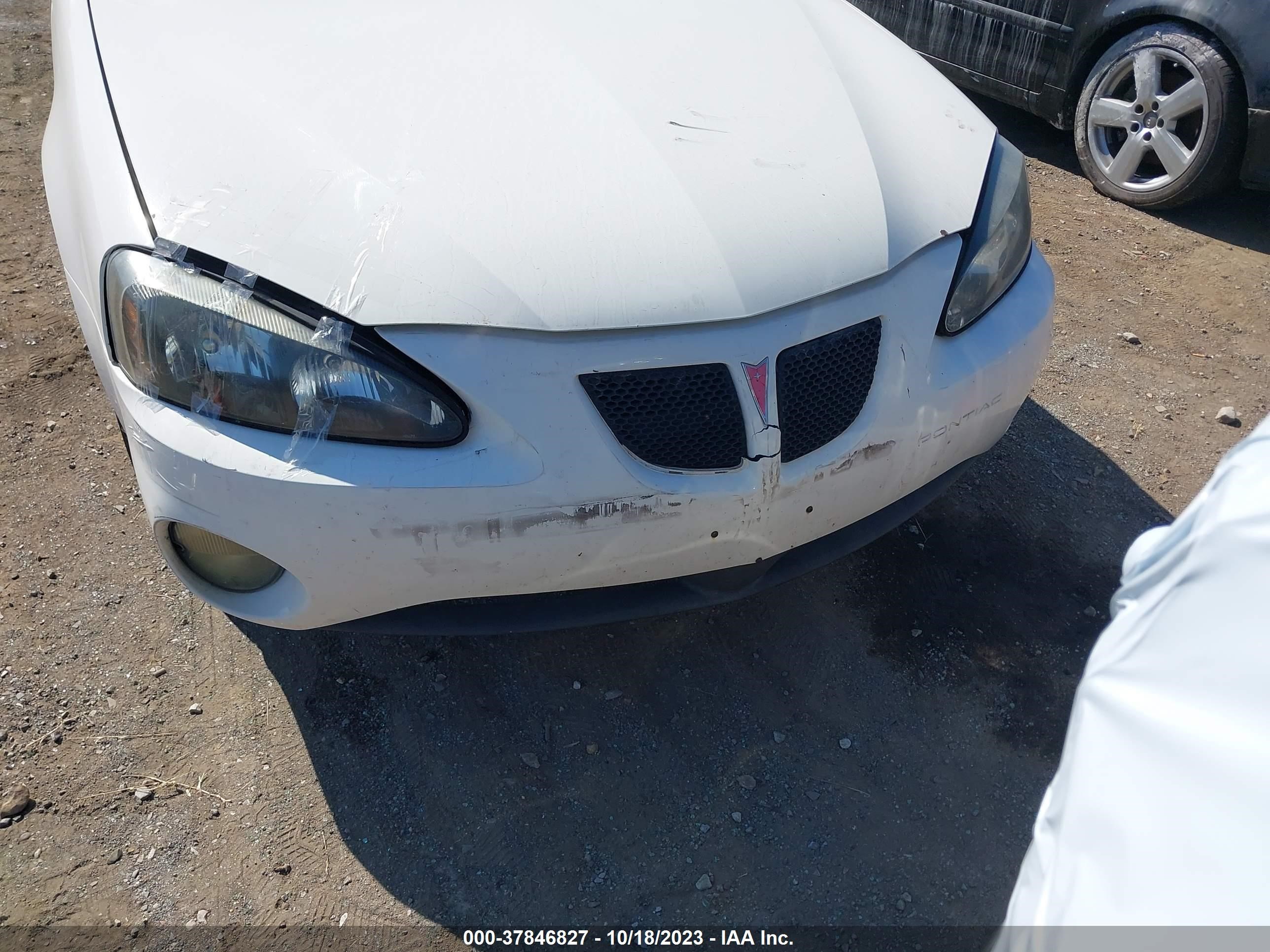 Photo 5 VIN: 2G2WP522841353960 - PONTIAC GRAND PRIX 