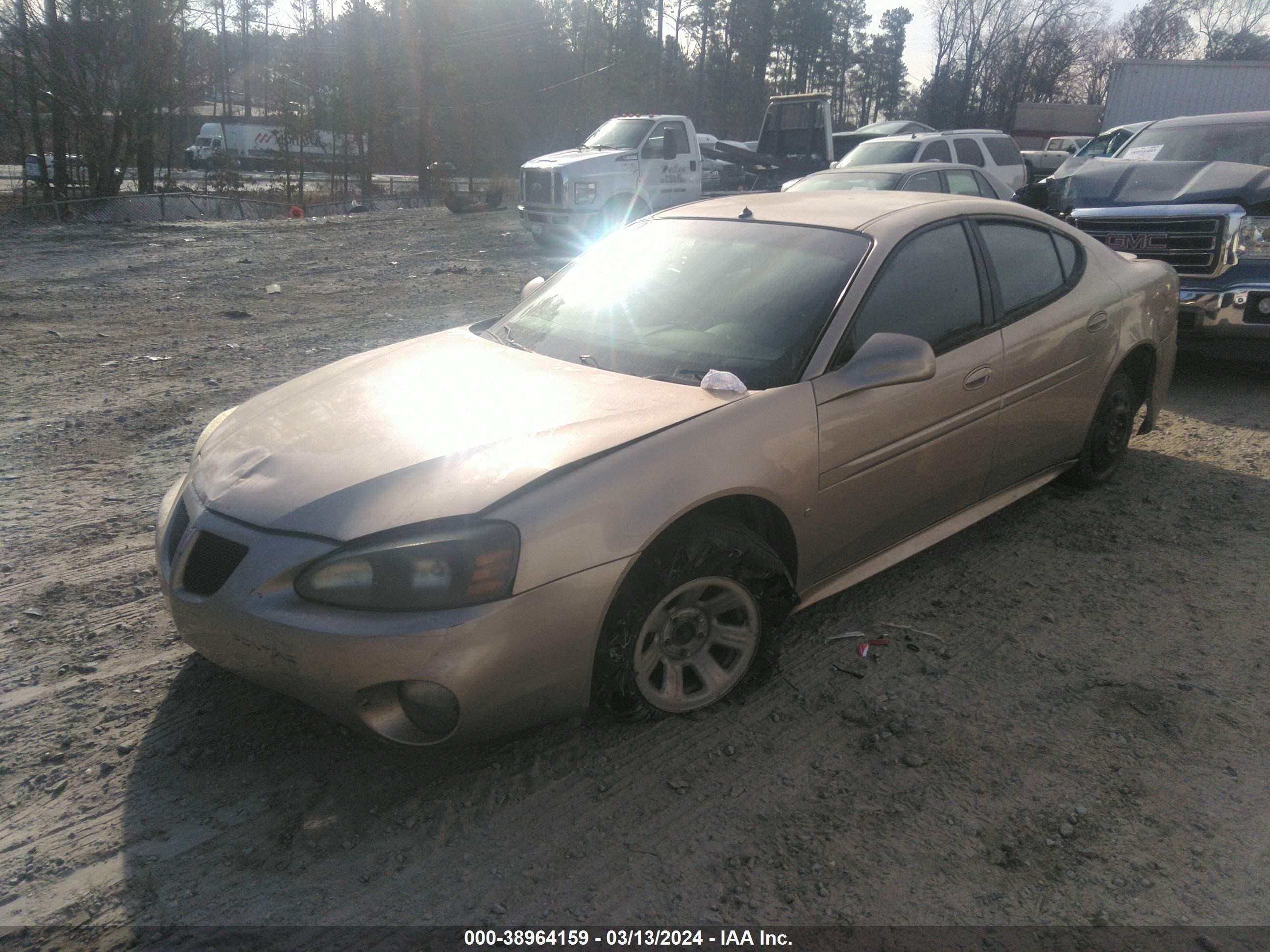 Photo 1 VIN: 2G2WP522951219119 - PONTIAC GRAND PRIX 