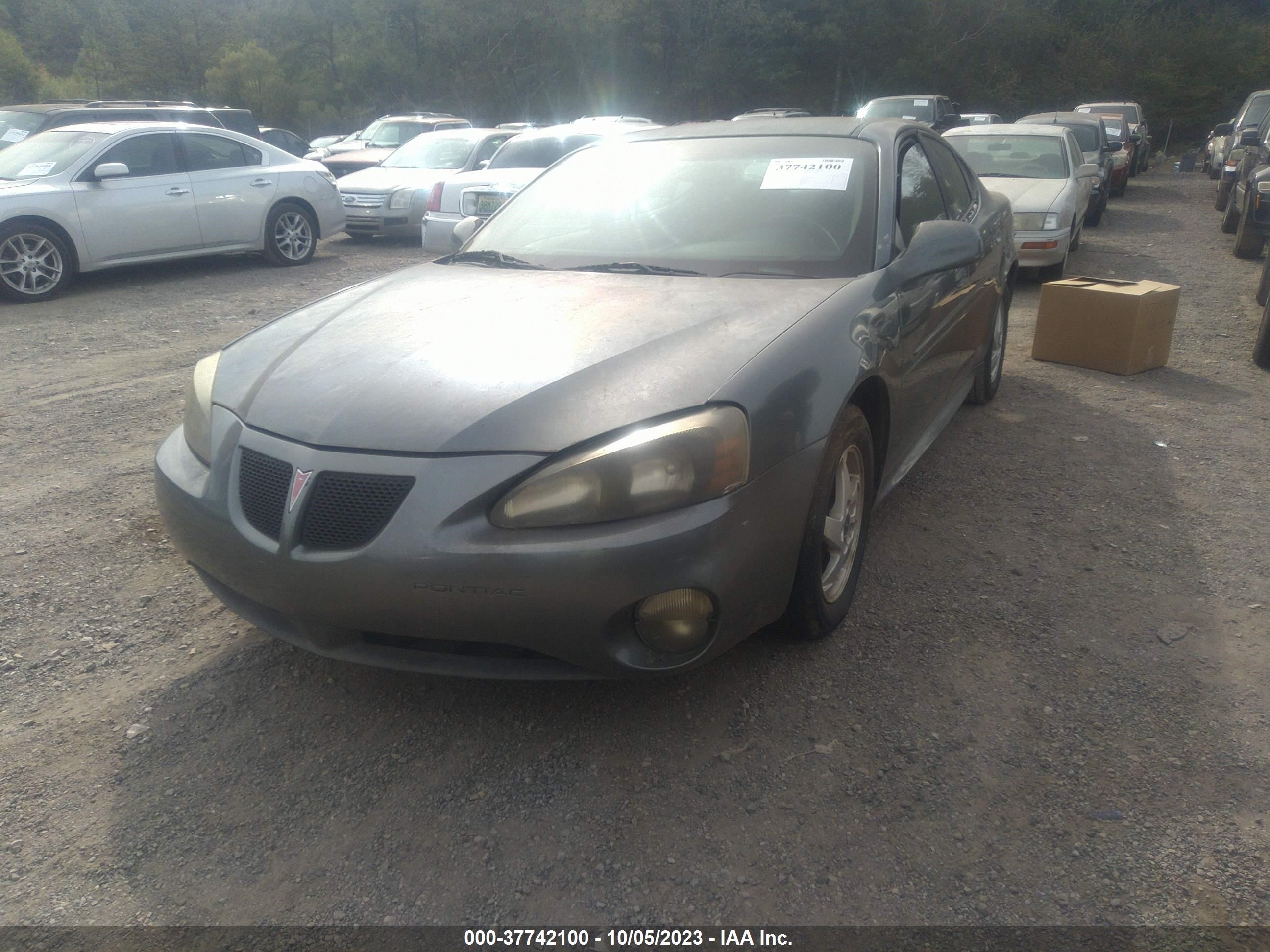 Photo 1 VIN: 2G2WP522X41351529 - PONTIAC GRAND PRIX 