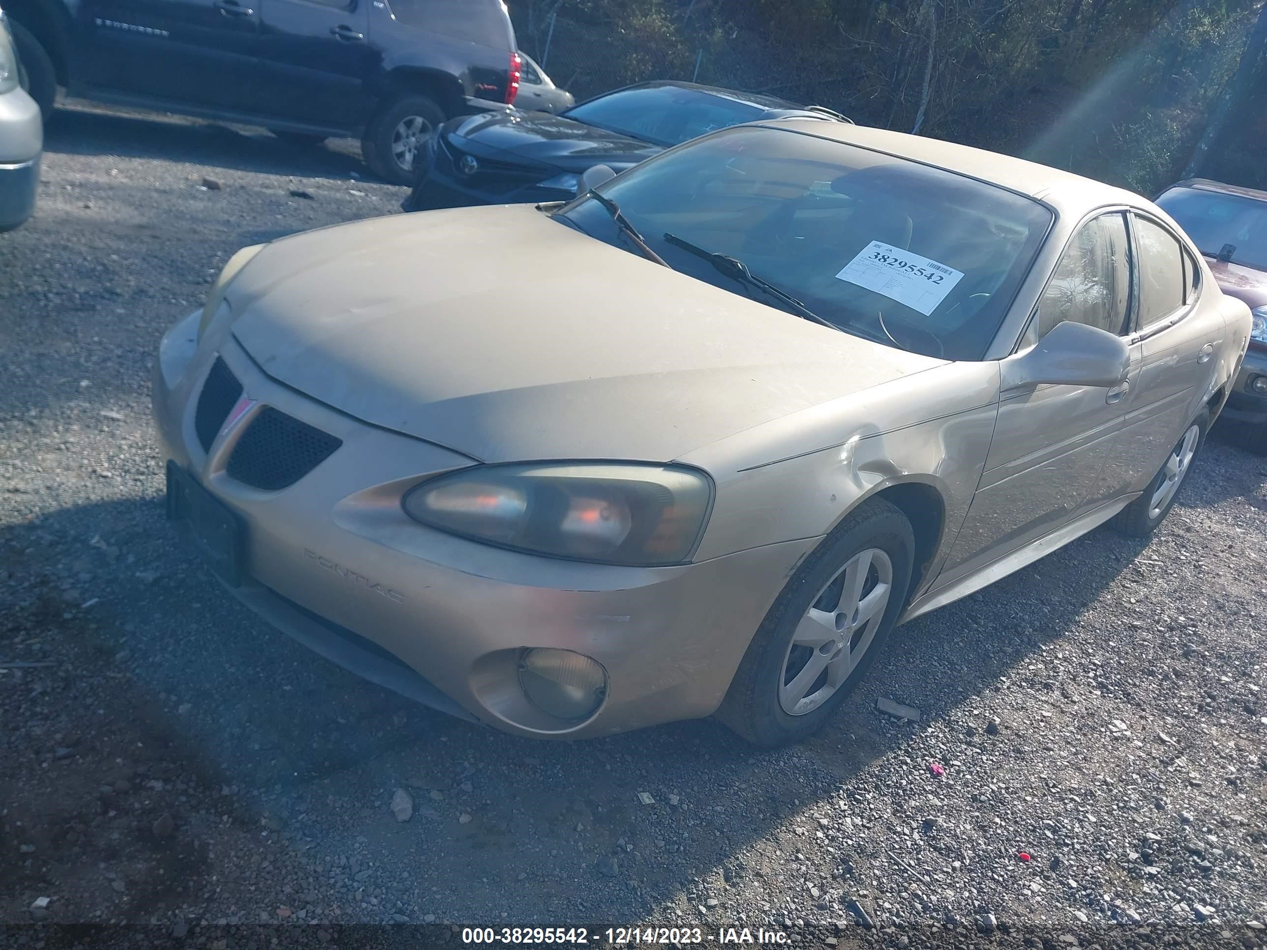 Photo 1 VIN: 2G2WP522X51293858 - PONTIAC GRAND PRIX 