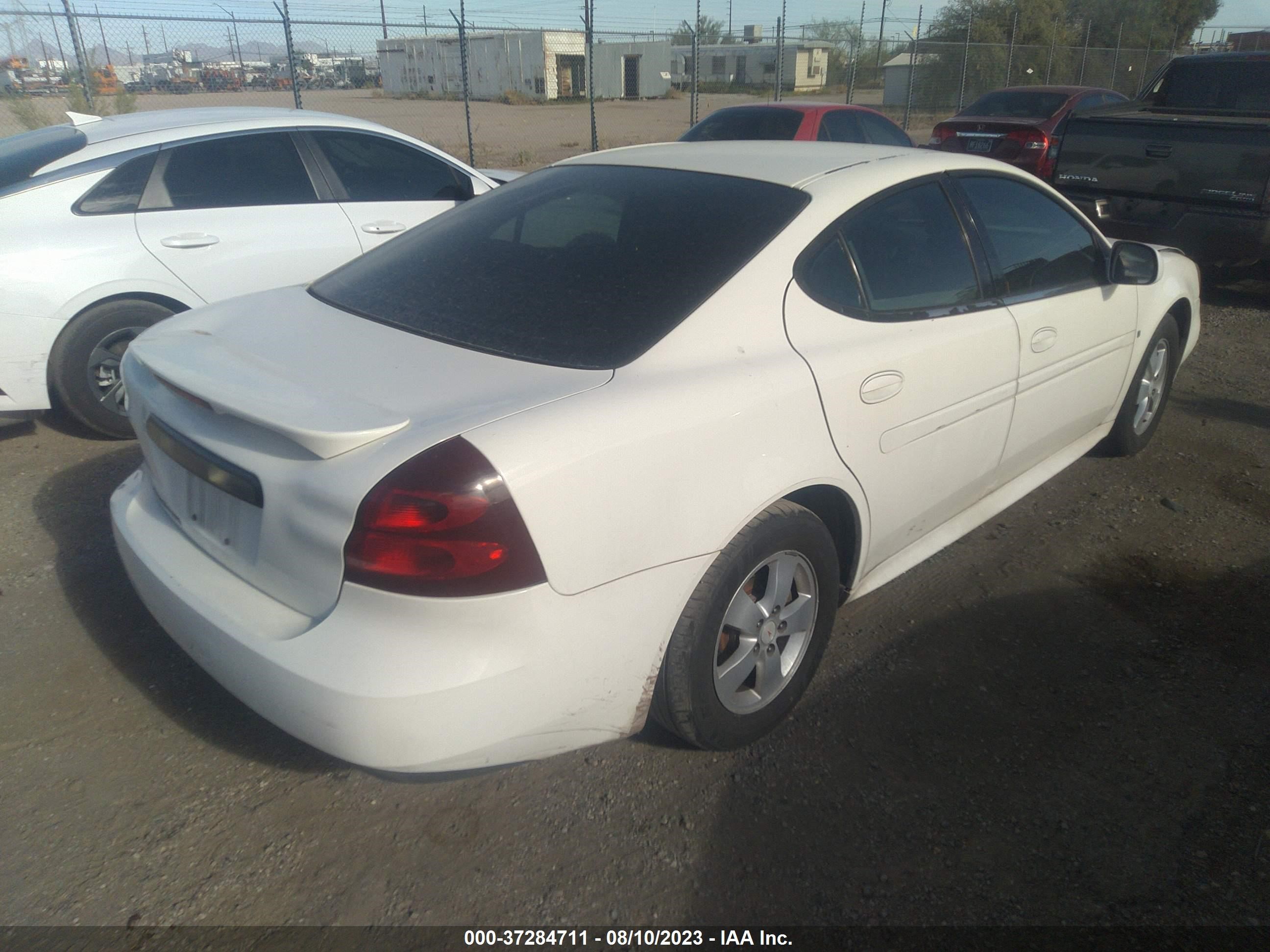 Photo 3 VIN: 2G2WP552061287872 - PONTIAC GRAND PRIX 