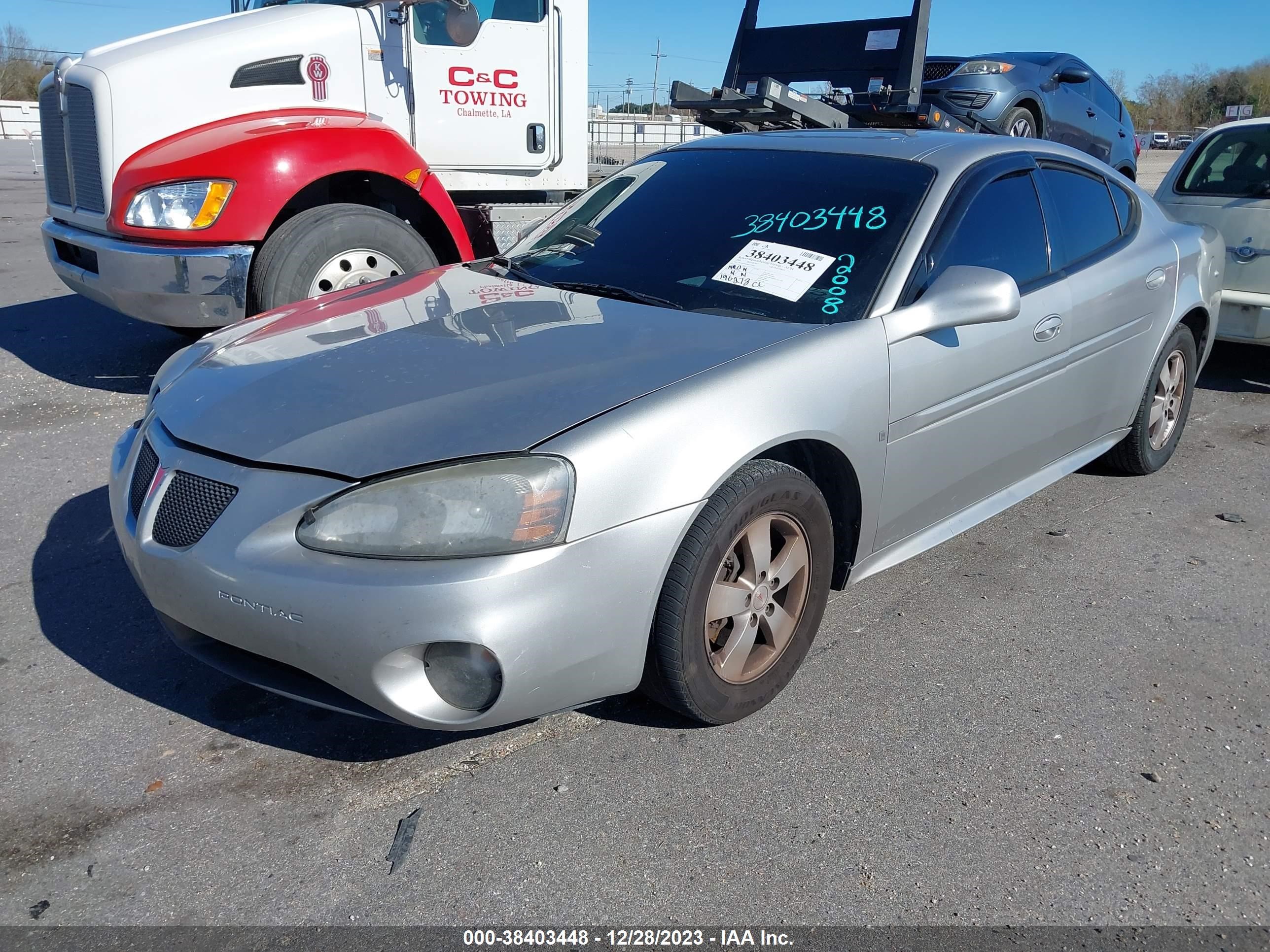 Photo 1 VIN: 2G2WP552081117482 - PONTIAC GRAND PRIX 