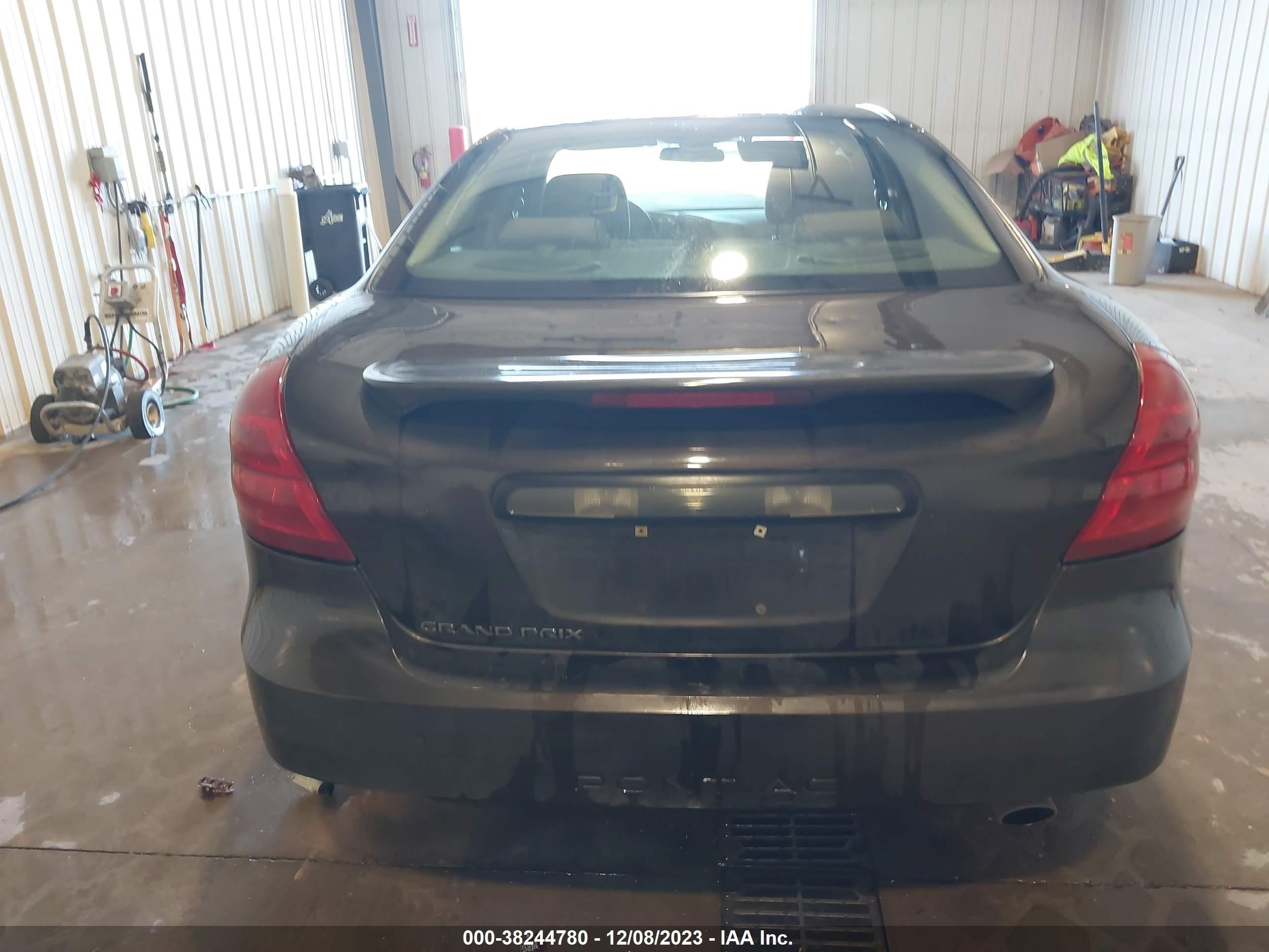 Photo 15 VIN: 2G2WP552181187833 - PONTIAC GRAND PRIX 