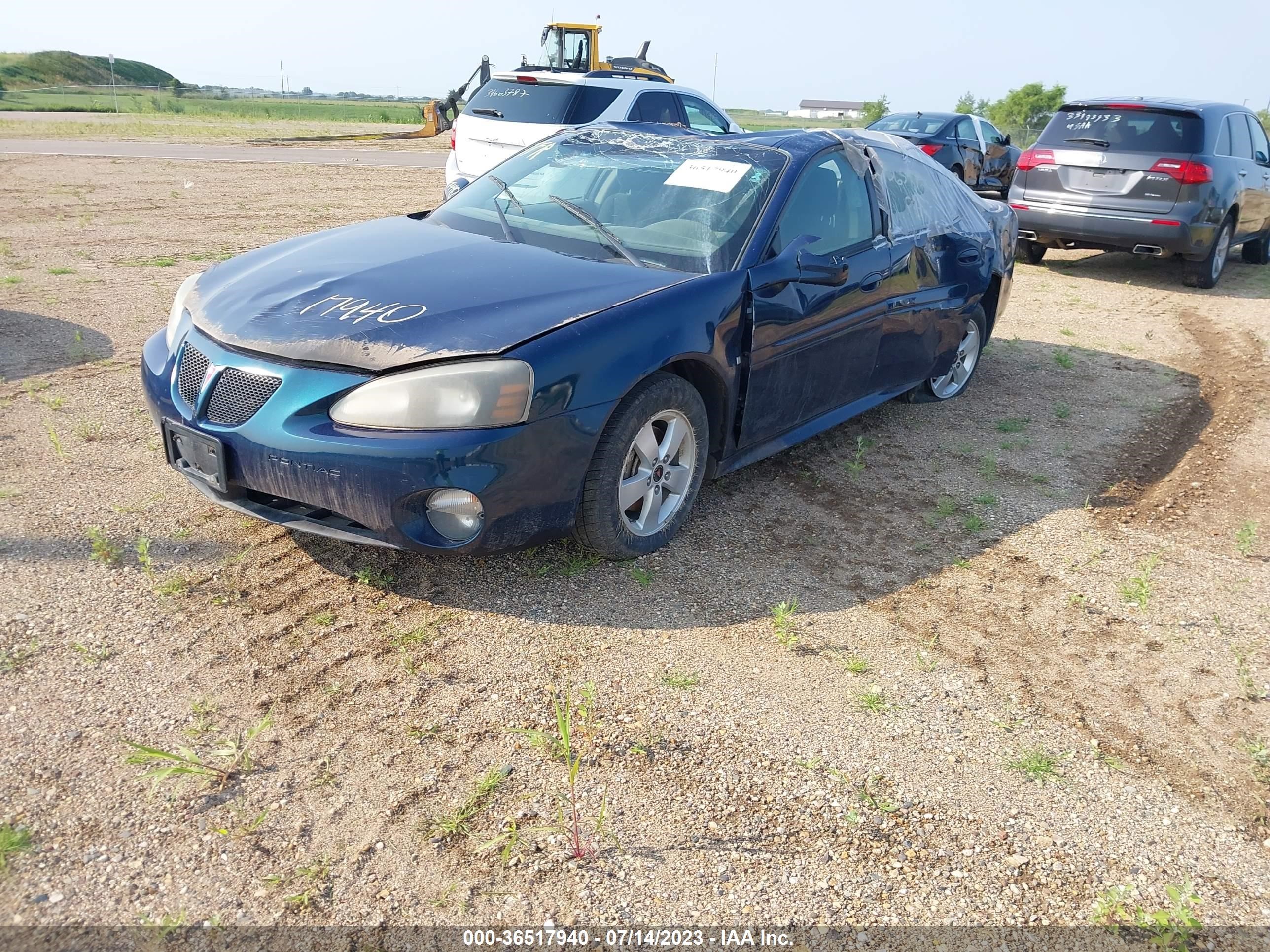 Photo 1 VIN: 2G2WP552261108585 - PONTIAC GRAND PRIX 