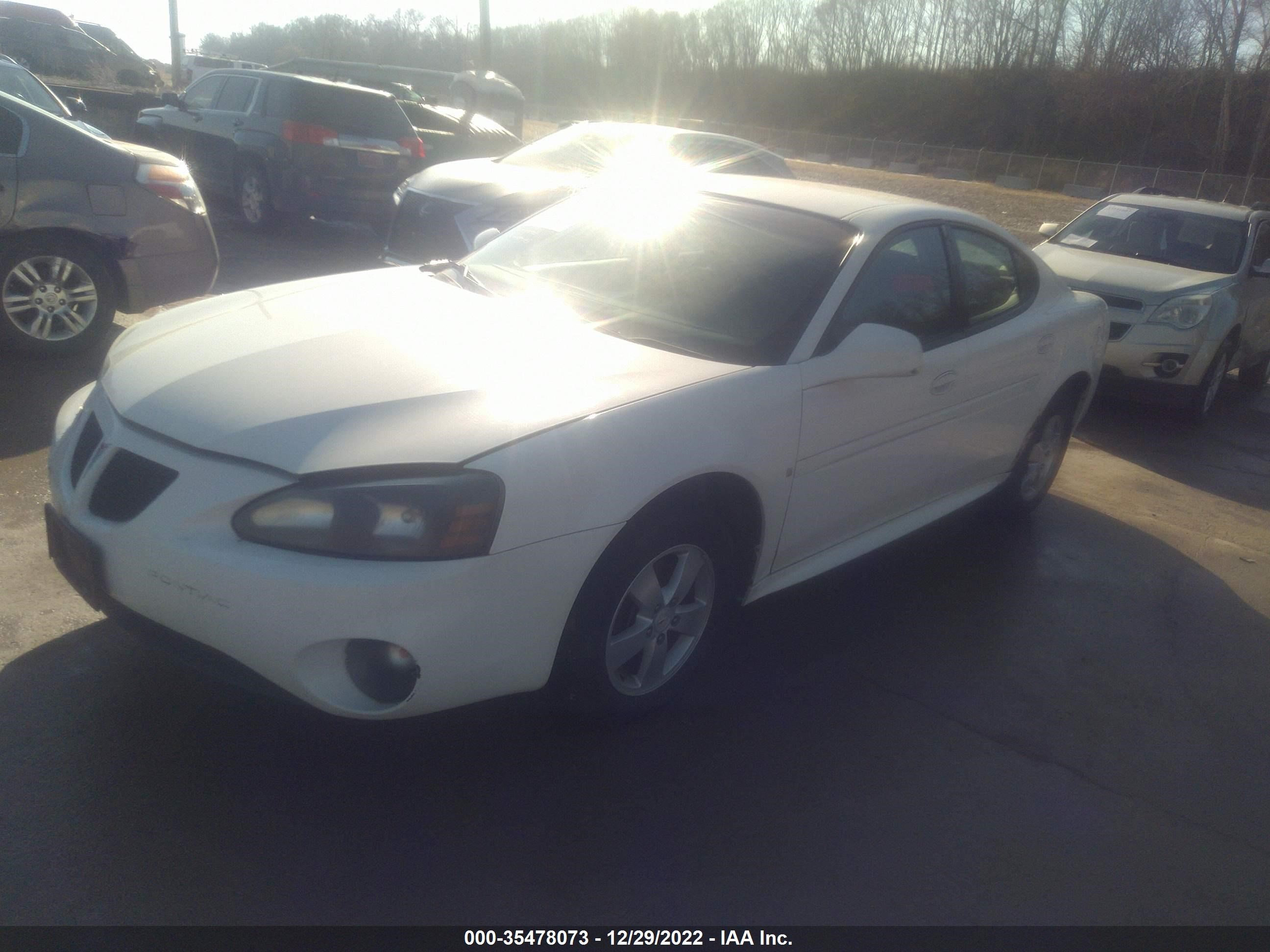 Photo 1 VIN: 2G2WP552271212950 - PONTIAC GRAND PRIX 