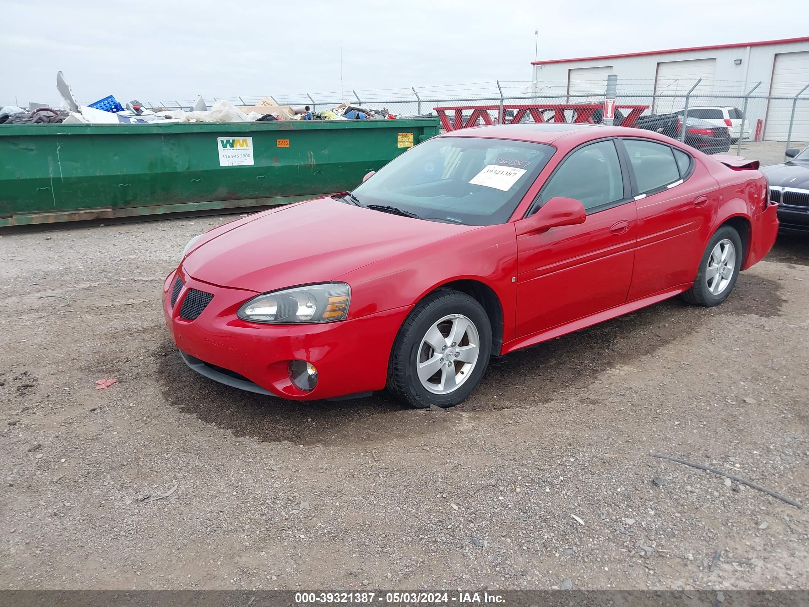 Photo 1 VIN: 2G2WP552281140021 - PONTIAC GRAND PRIX 