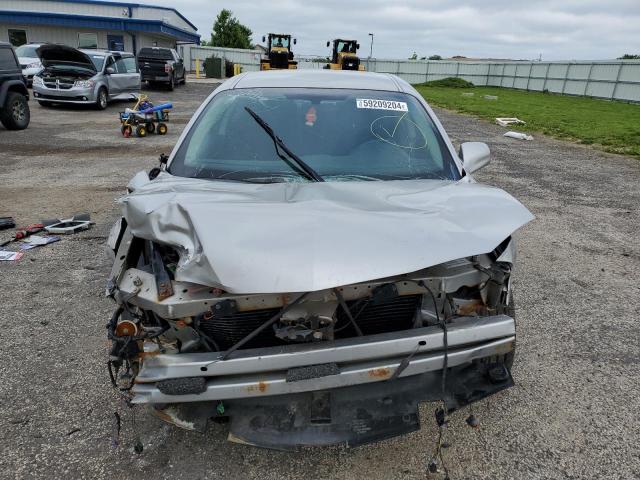 Photo 4 VIN: 2G2WP552281174380 - PONTIAC GRANDPRIX 