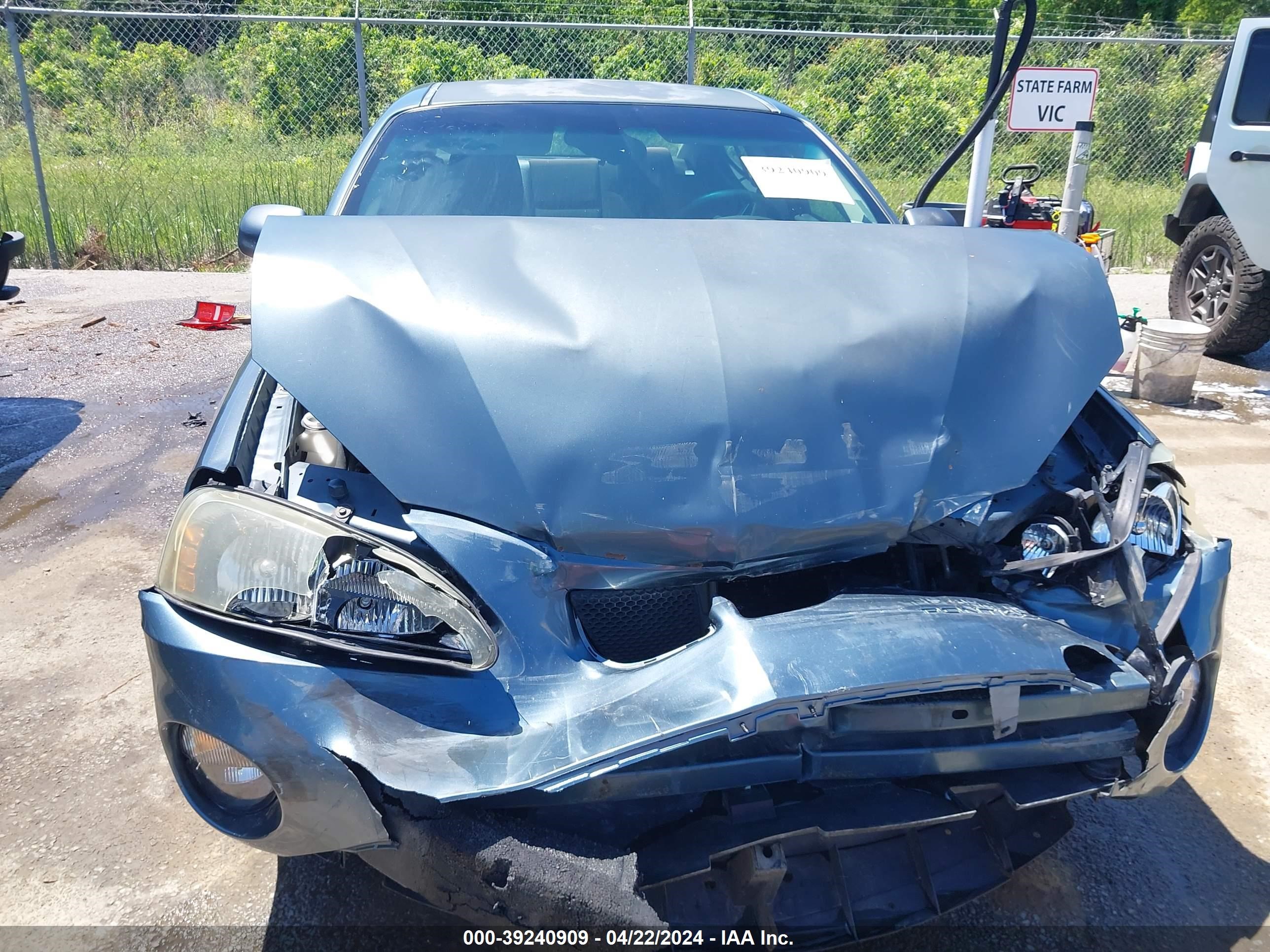 Photo 11 VIN: 2G2WP552361202118 - PONTIAC GRAND PRIX 