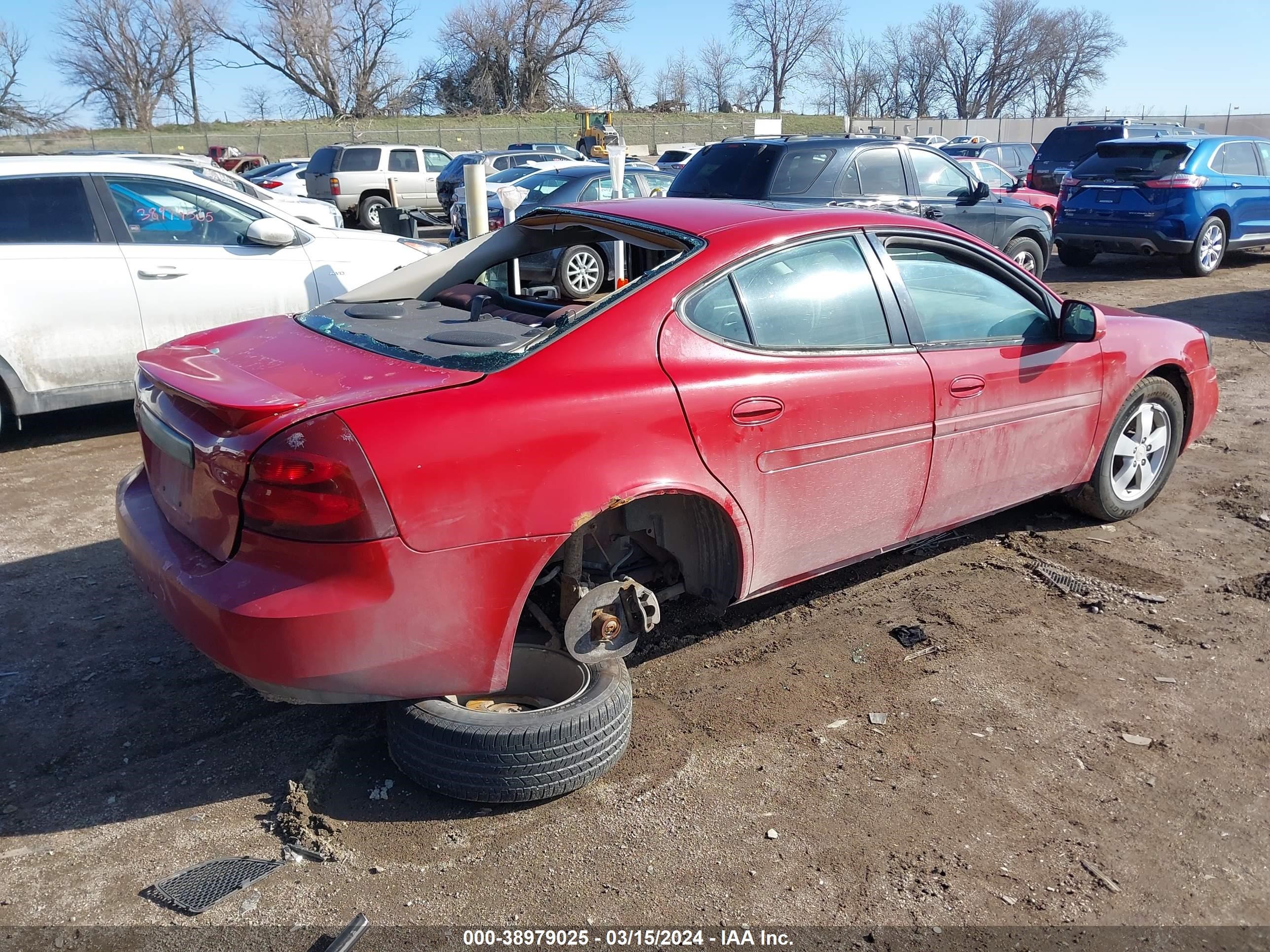 Photo 3 VIN: 2G2WP552371112095 - PONTIAC GRAND PRIX 