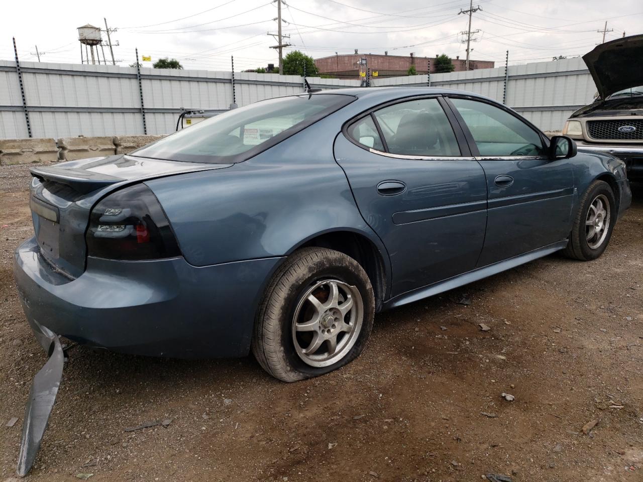 Photo 2 VIN: 2G2WP552371129981 - PONTIAC GRAND PRIX 