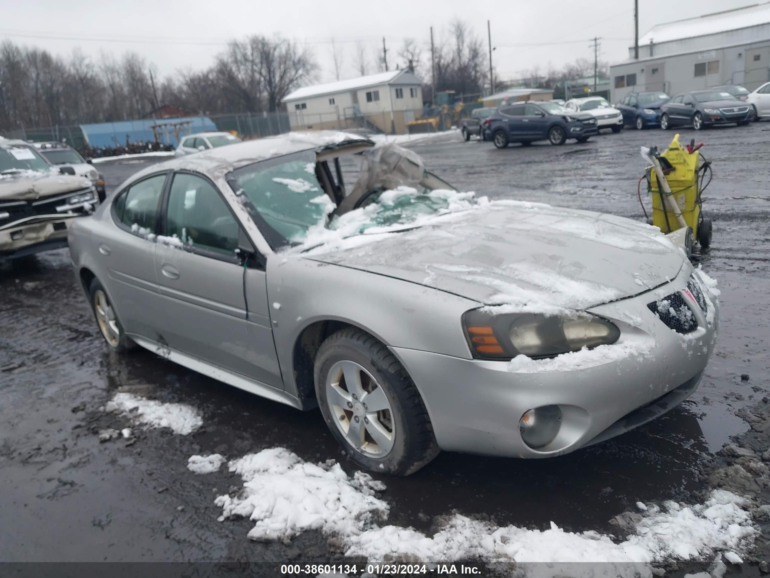 Photo 1 VIN: 2G2WP552471149995 - PONTIAC GRAND PRIX 