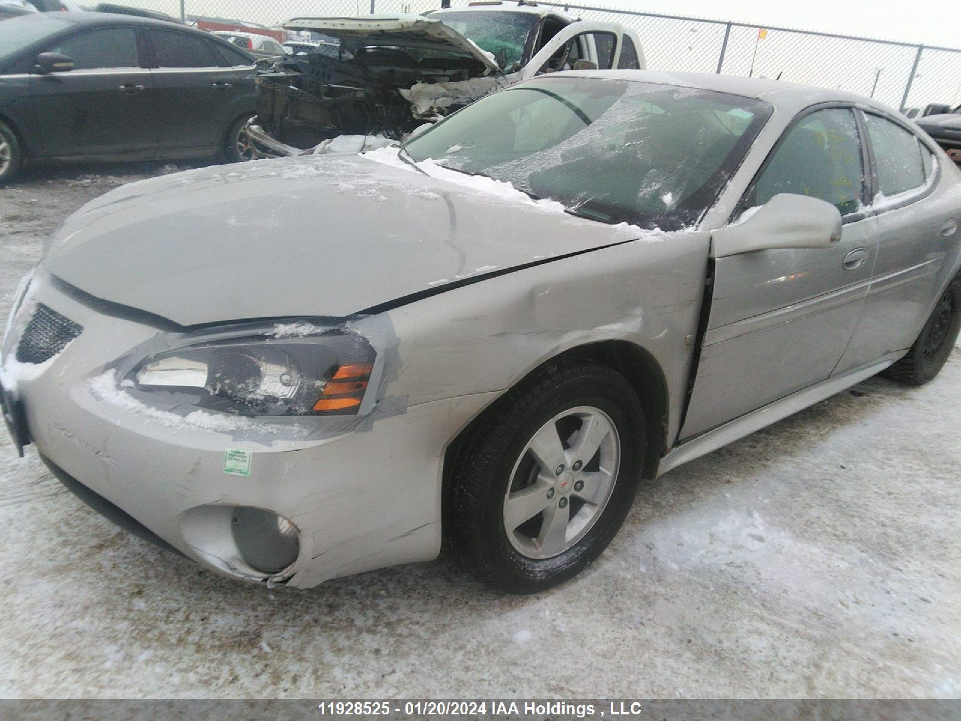 Photo 5 VIN: 2G2WP552471179207 - PONTIAC GRAND PRIX 