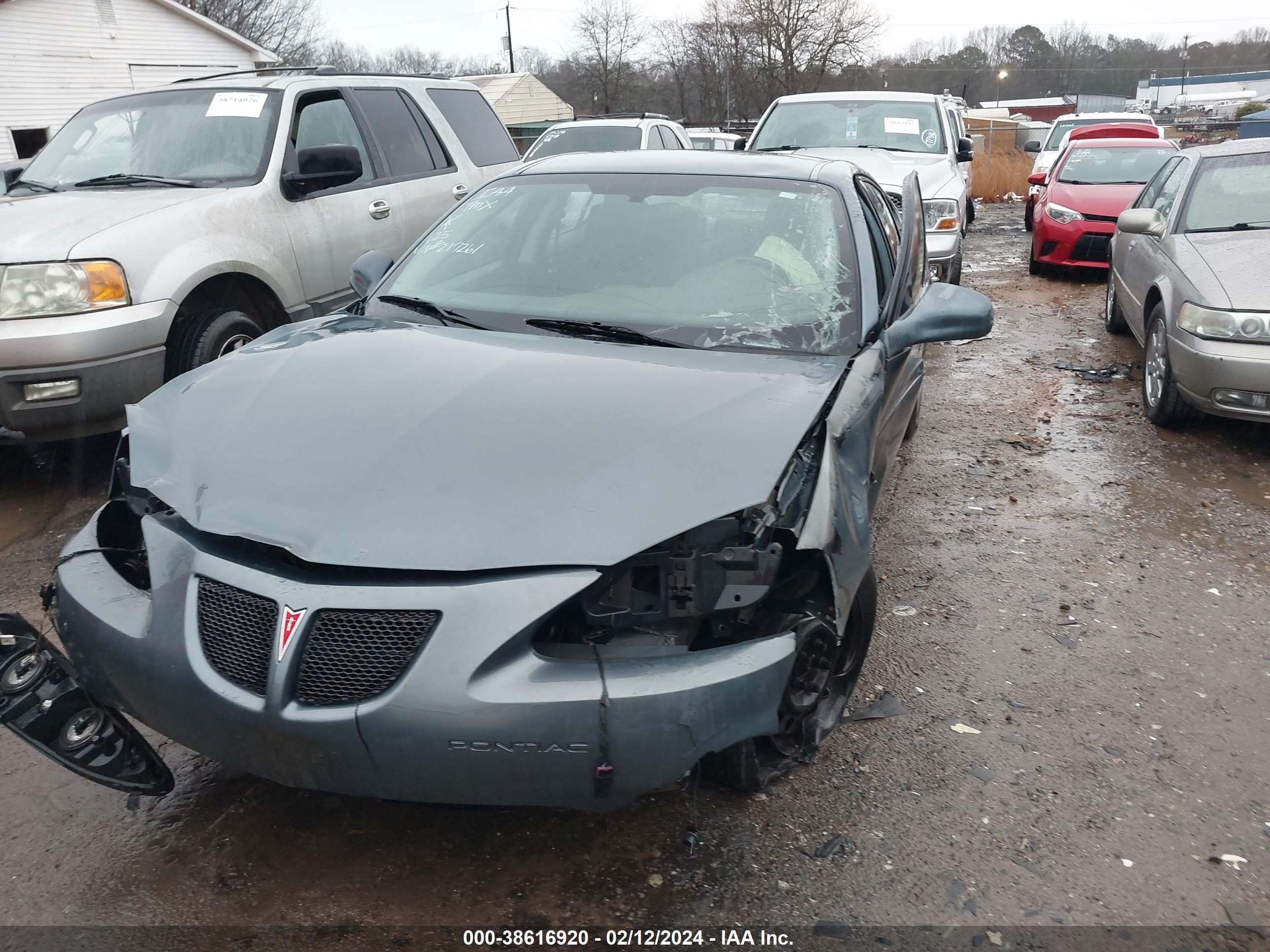 Photo 5 VIN: 2G2WP552471217261 - PONTIAC GRAND PRIX 