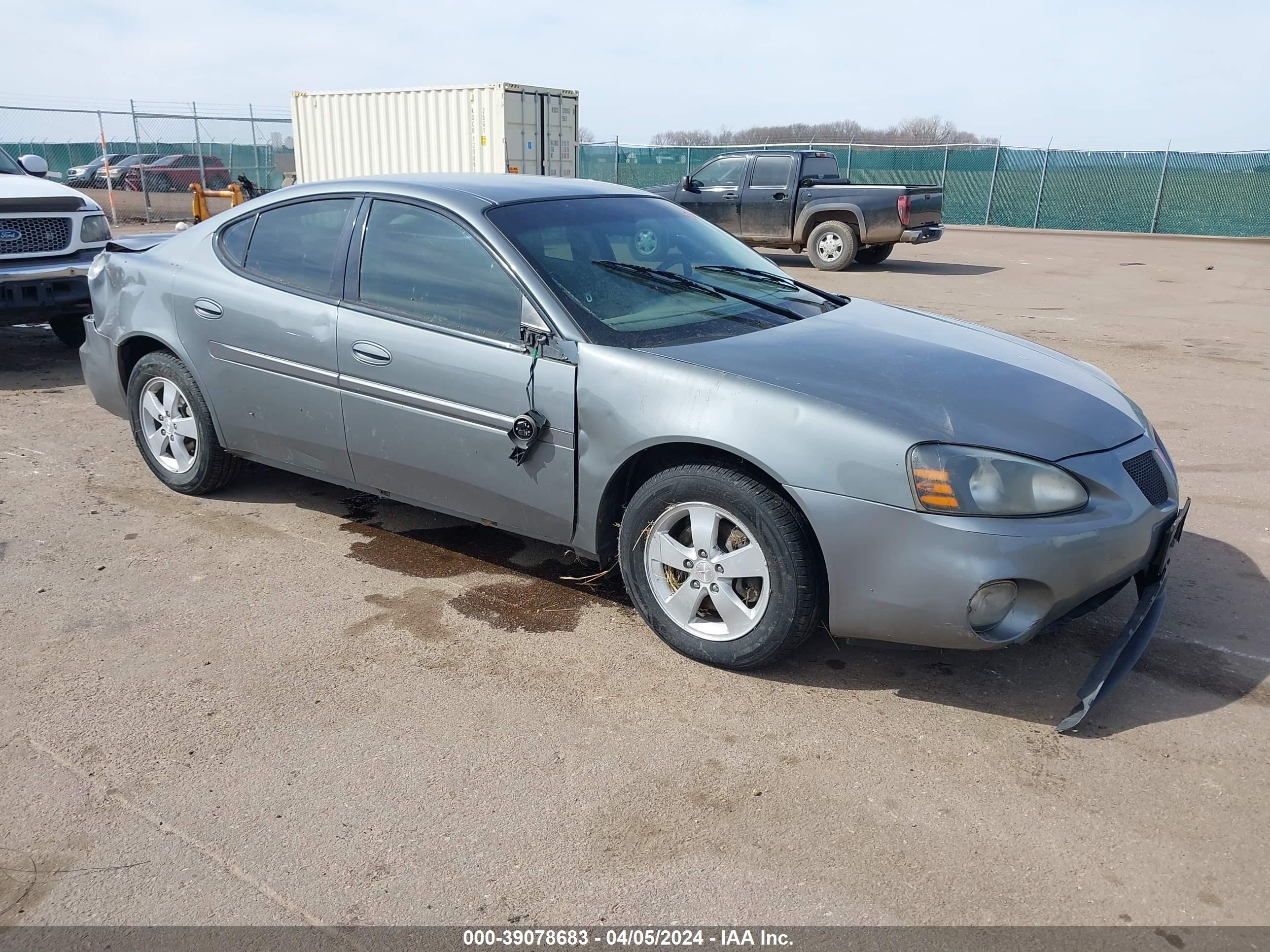 Photo 0 VIN: 2G2WP552481142529 - PONTIAC GRAND PRIX 