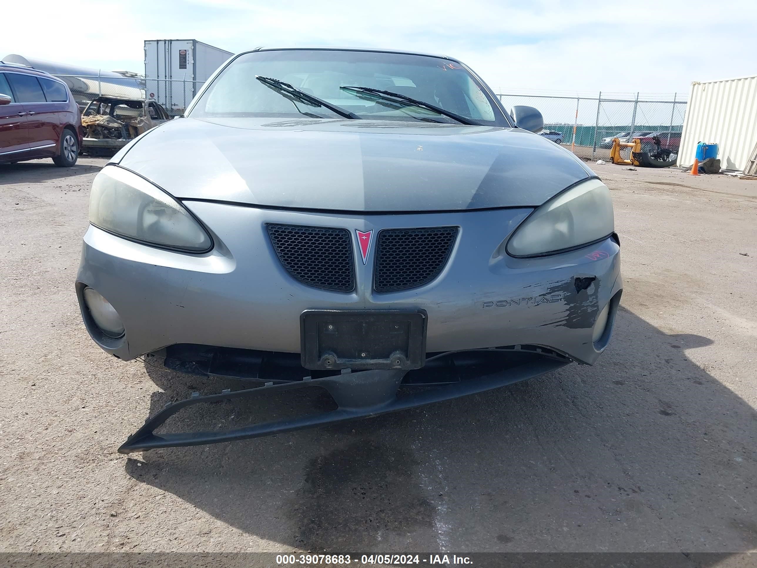 Photo 5 VIN: 2G2WP552481142529 - PONTIAC GRAND PRIX 