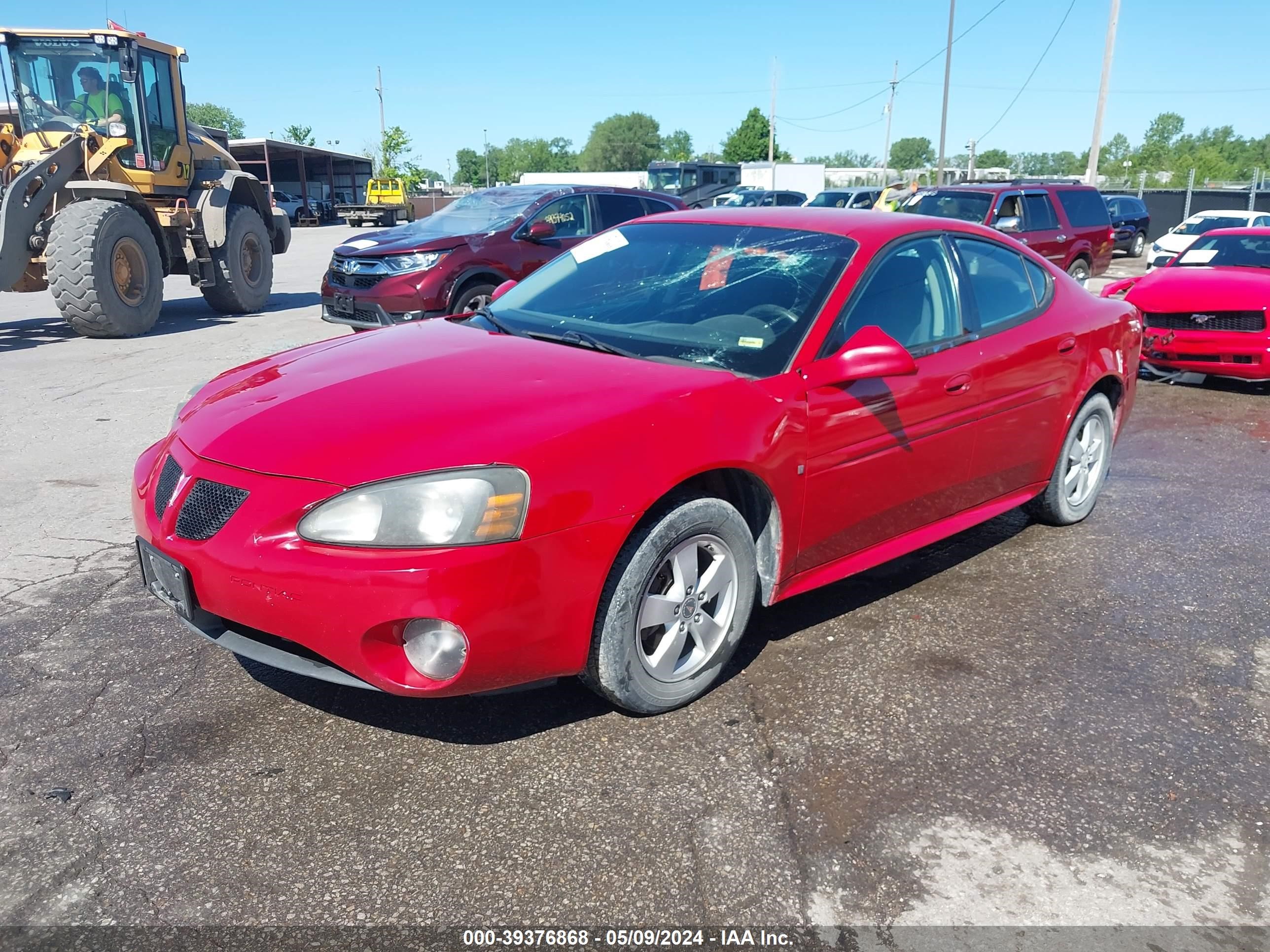 Photo 1 VIN: 2G2WP552481146144 - PONTIAC GRAND PRIX 