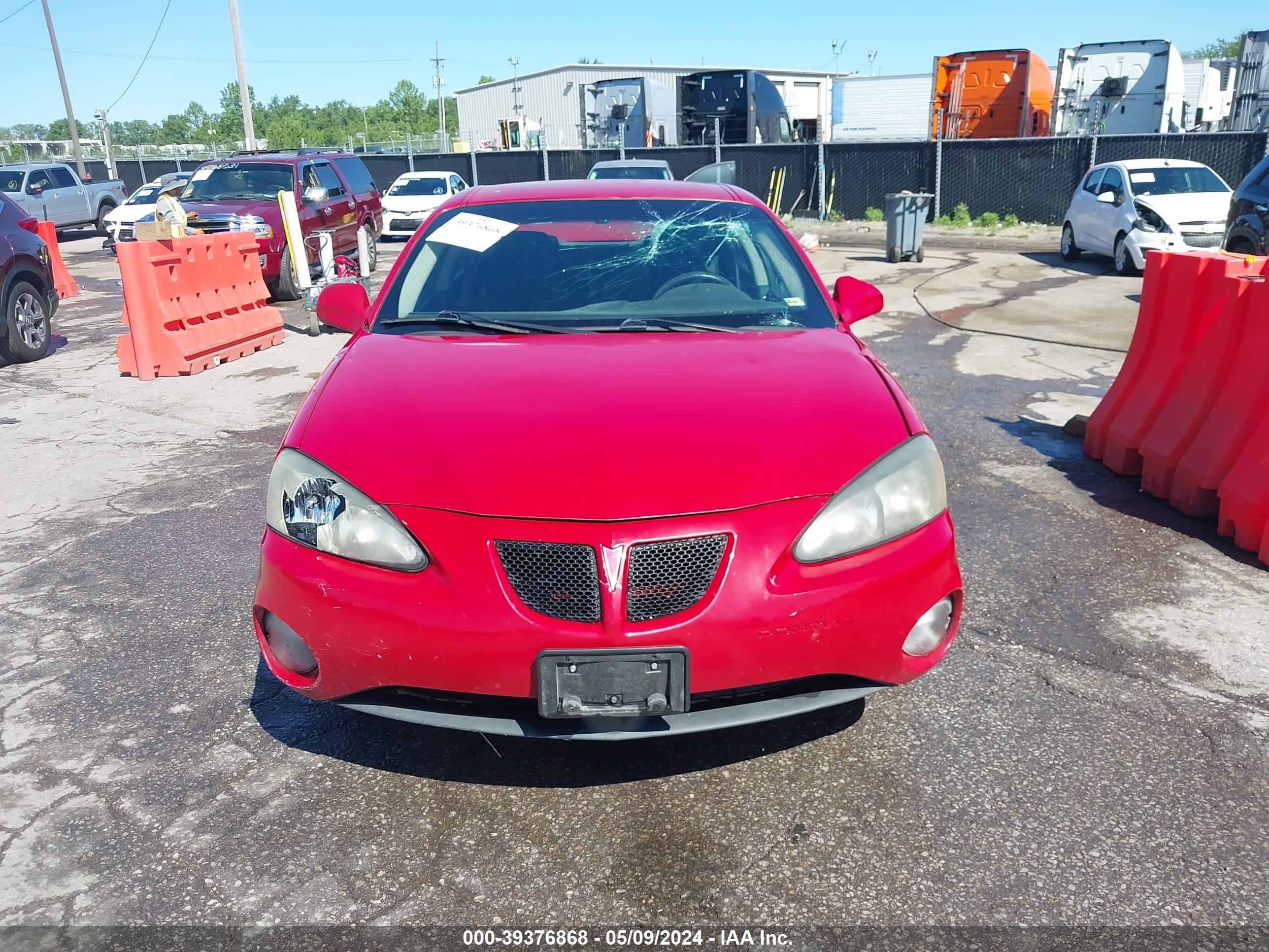 Photo 11 VIN: 2G2WP552481146144 - PONTIAC GRAND PRIX 