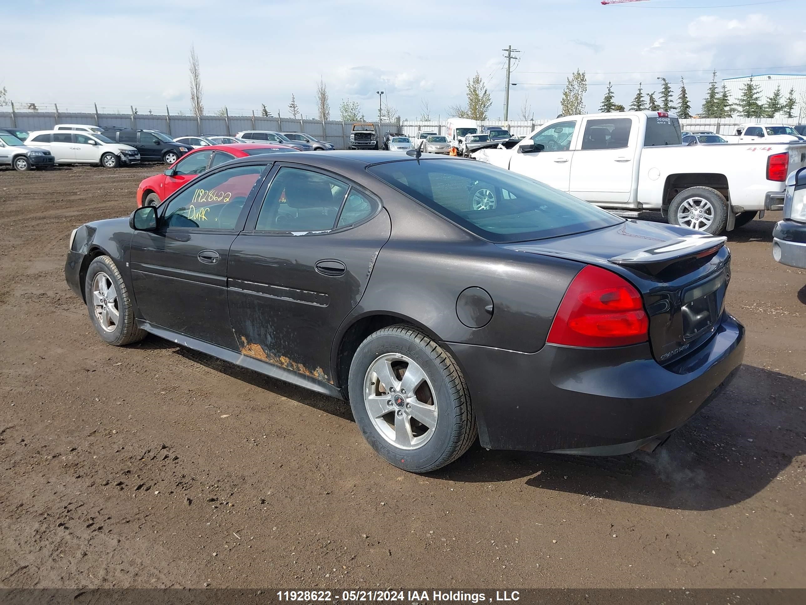 Photo 2 VIN: 2G2WP552481189432 - PONTIAC GRAND PRIX 