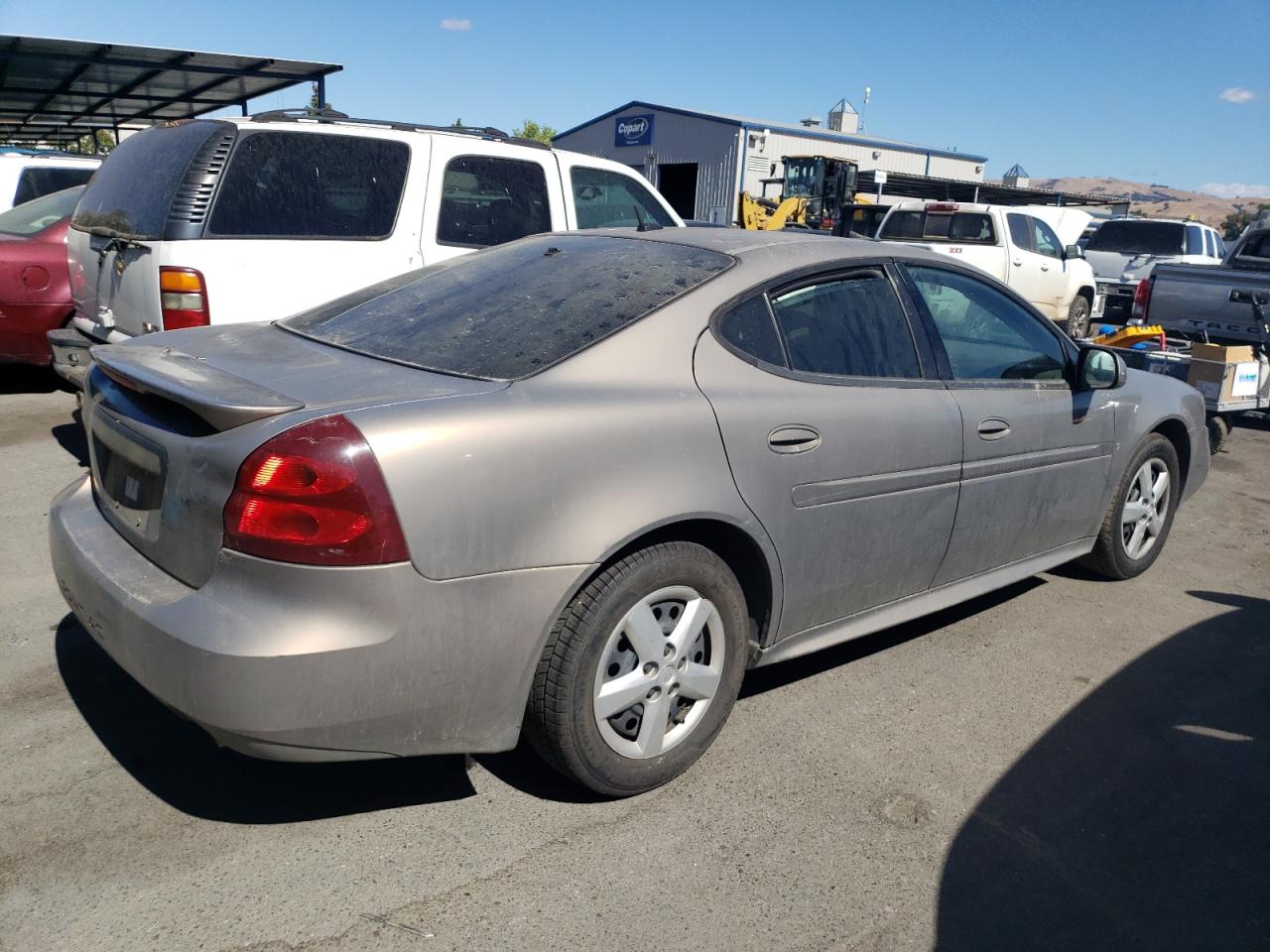 Photo 2 VIN: 2G2WP552561171163 - PONTIAC GRAND PRIX 