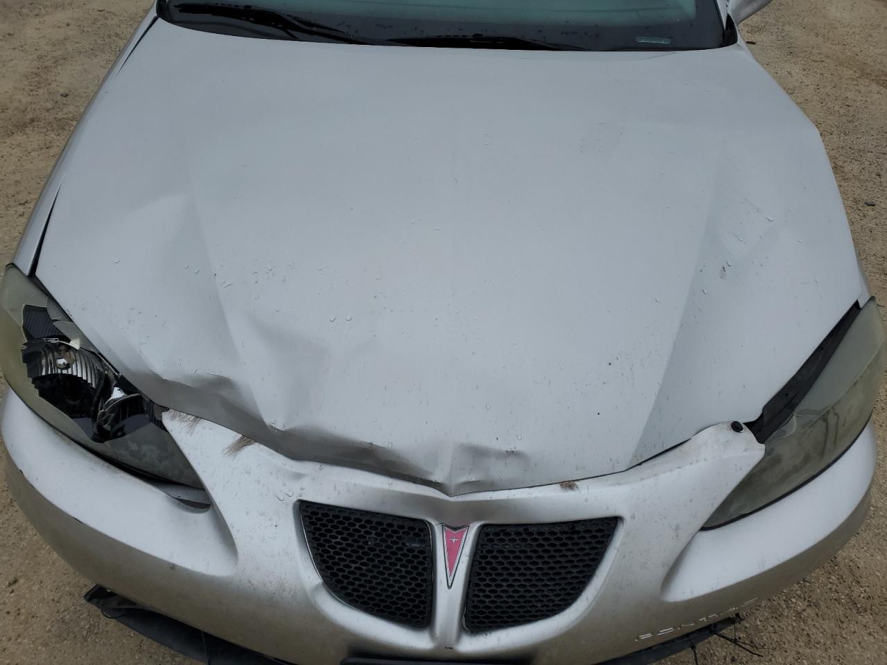 Photo 10 VIN: 2G2WP552561288998 - PONTIAC GRAND PRIX 