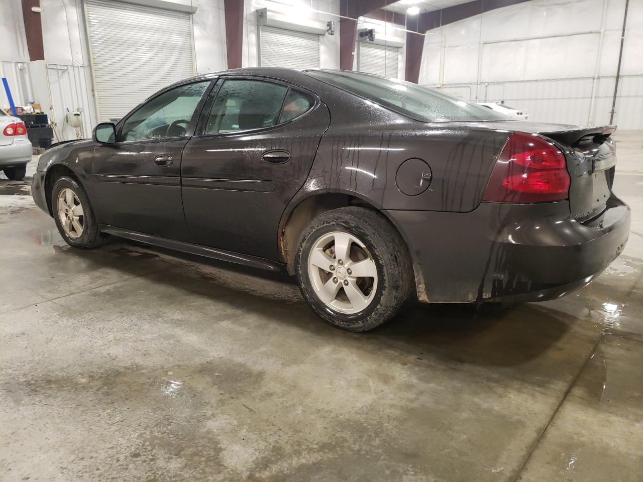 Photo 1 VIN: 2G2WP552581114139 - PONTIAC GRAND PRIX 