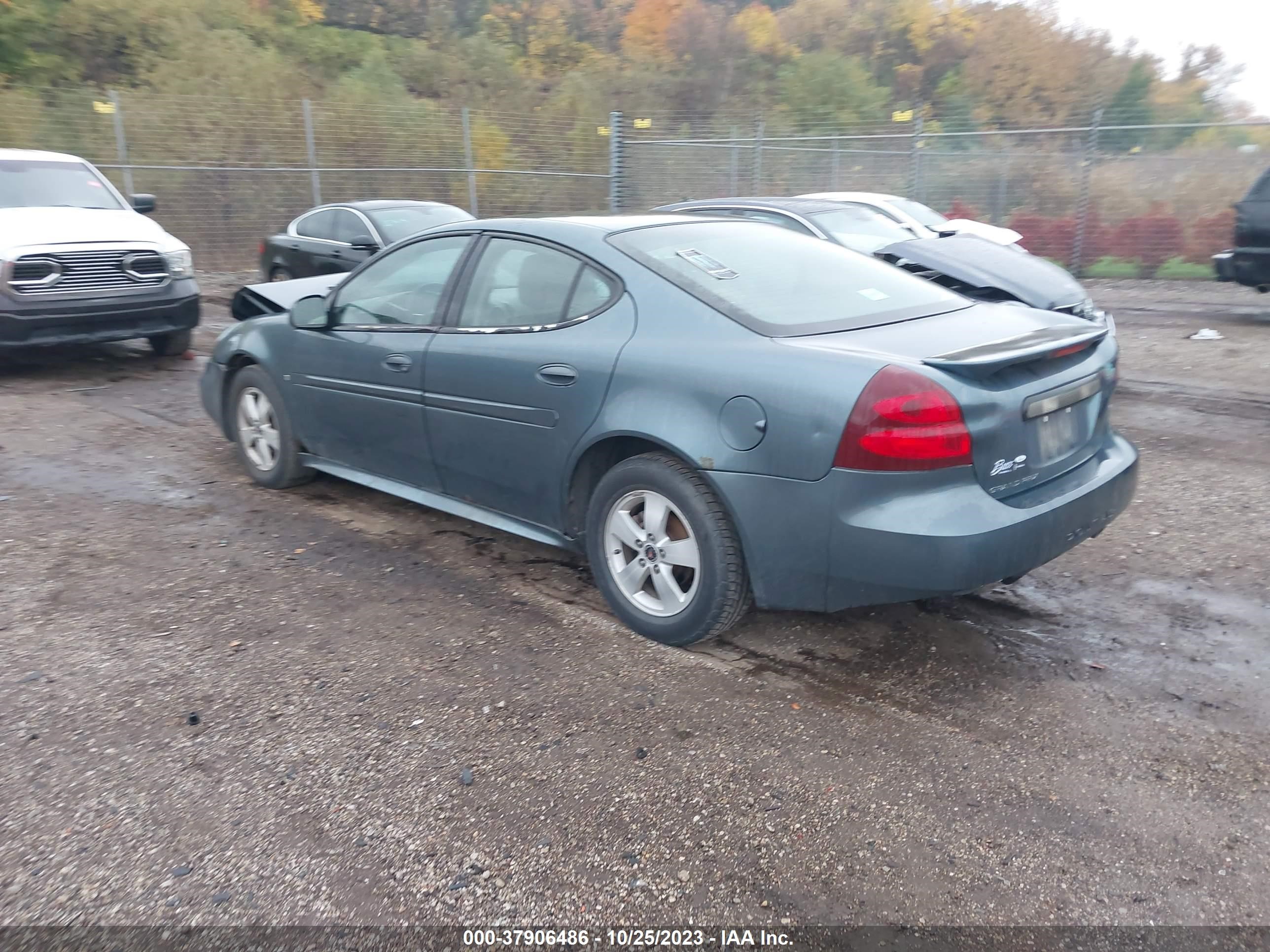 Photo 2 VIN: 2G2WP552661262331 - PONTIAC GRAND PRIX 