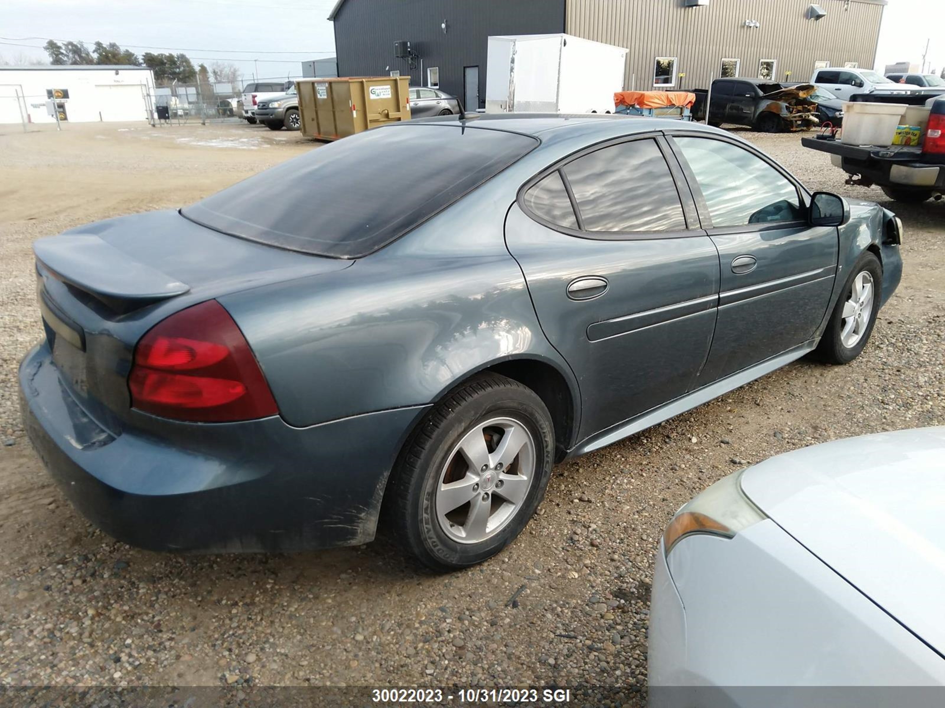 Photo 3 VIN: 2G2WP552671230075 - PONTIAC GRAND PRIX 