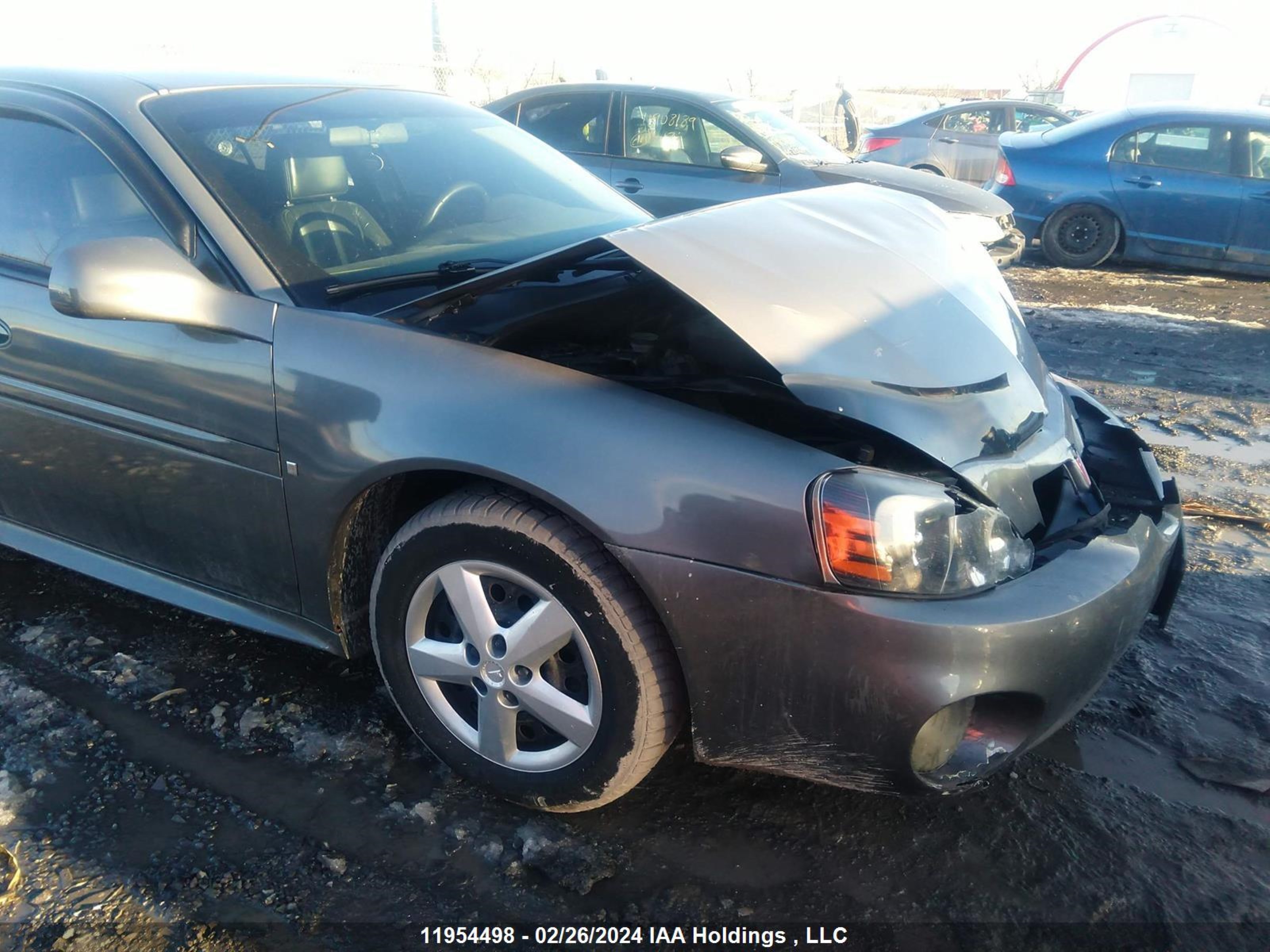 Photo 11 VIN: 2G2WP552671235597 - PONTIAC GRAND PRIX 