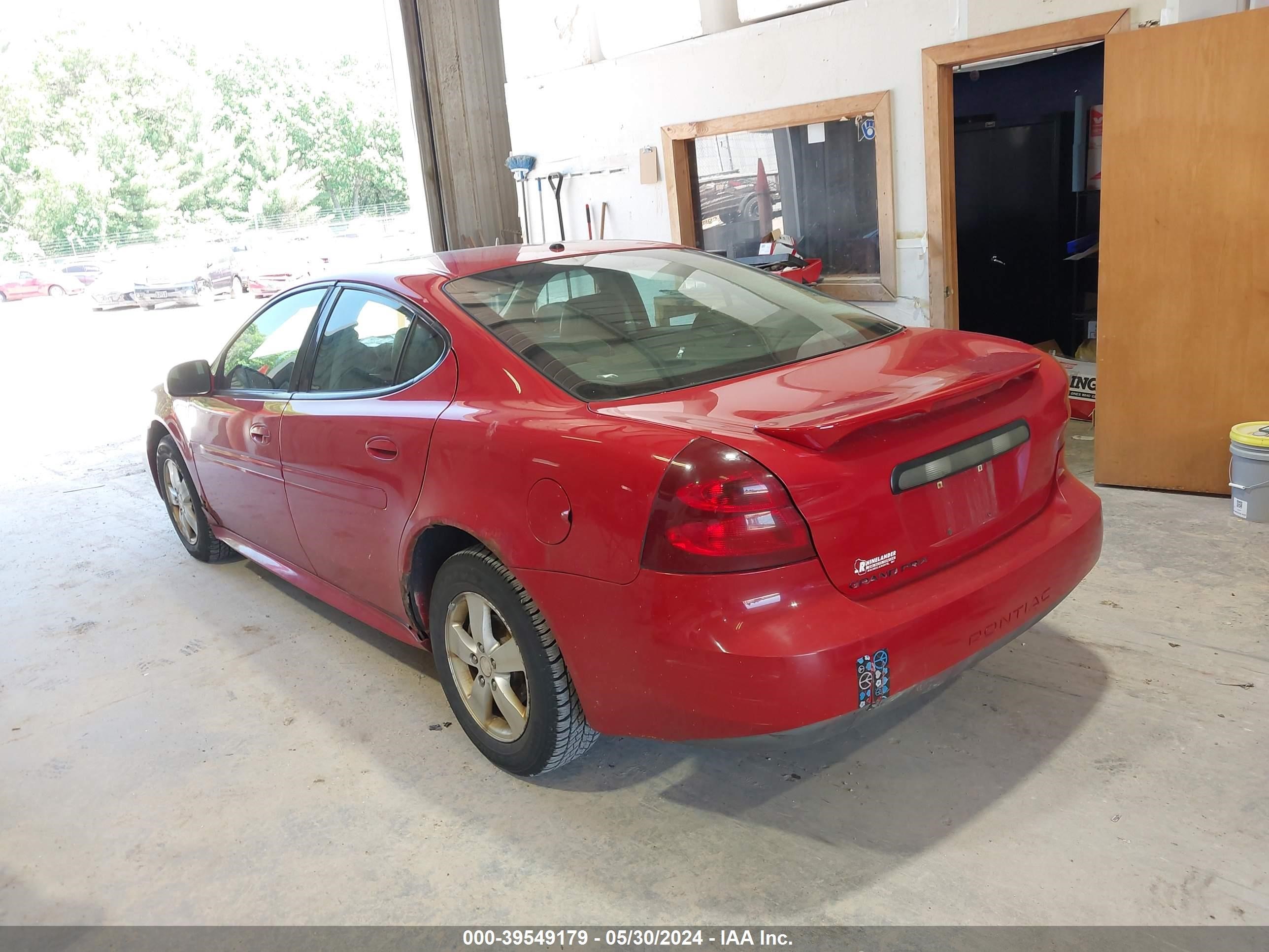 Photo 2 VIN: 2G2WP552681122363 - PONTIAC GRAND PRIX 