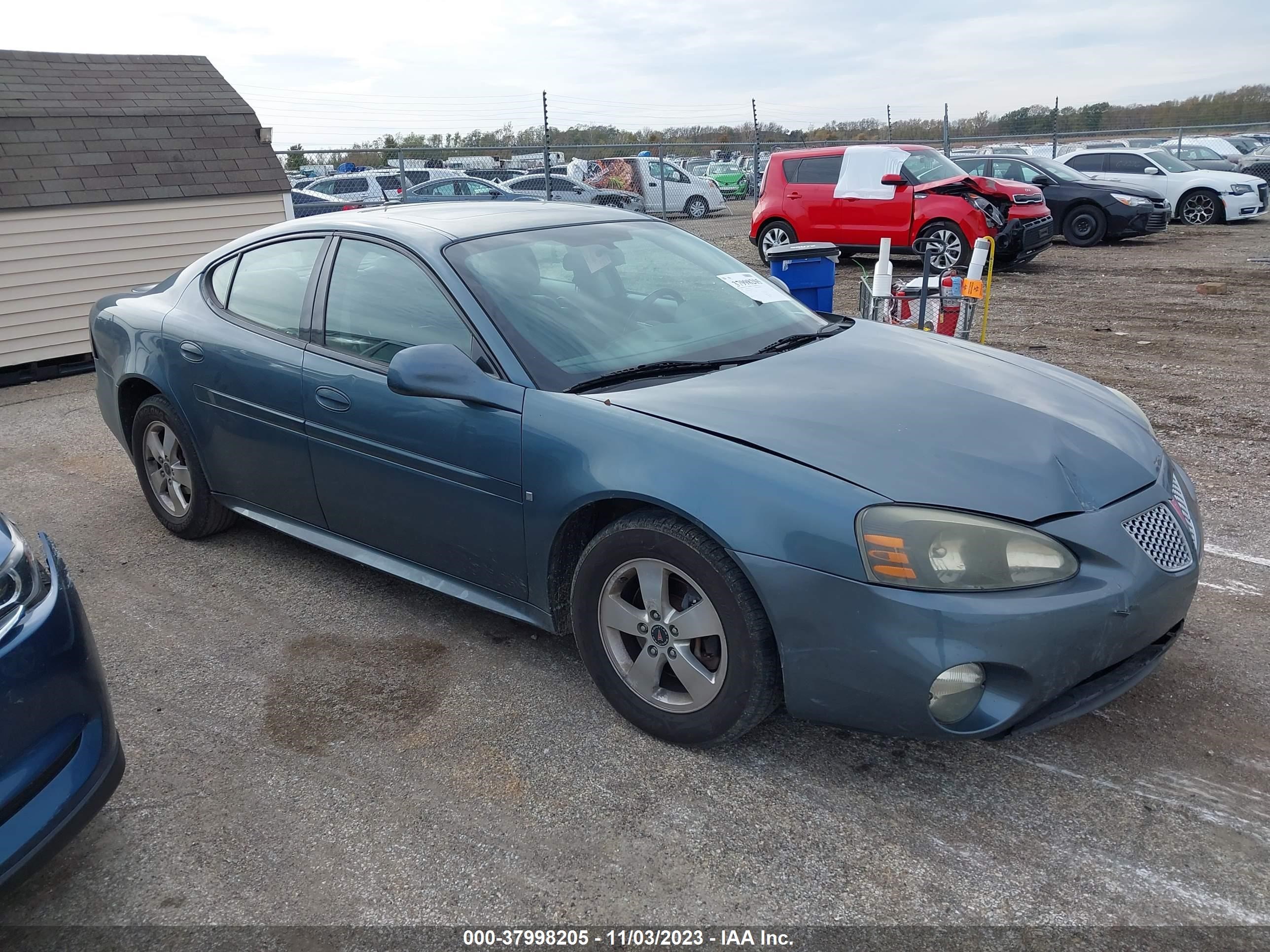 Photo 0 VIN: 2G2WP552761224963 - PONTIAC GRAND PRIX 