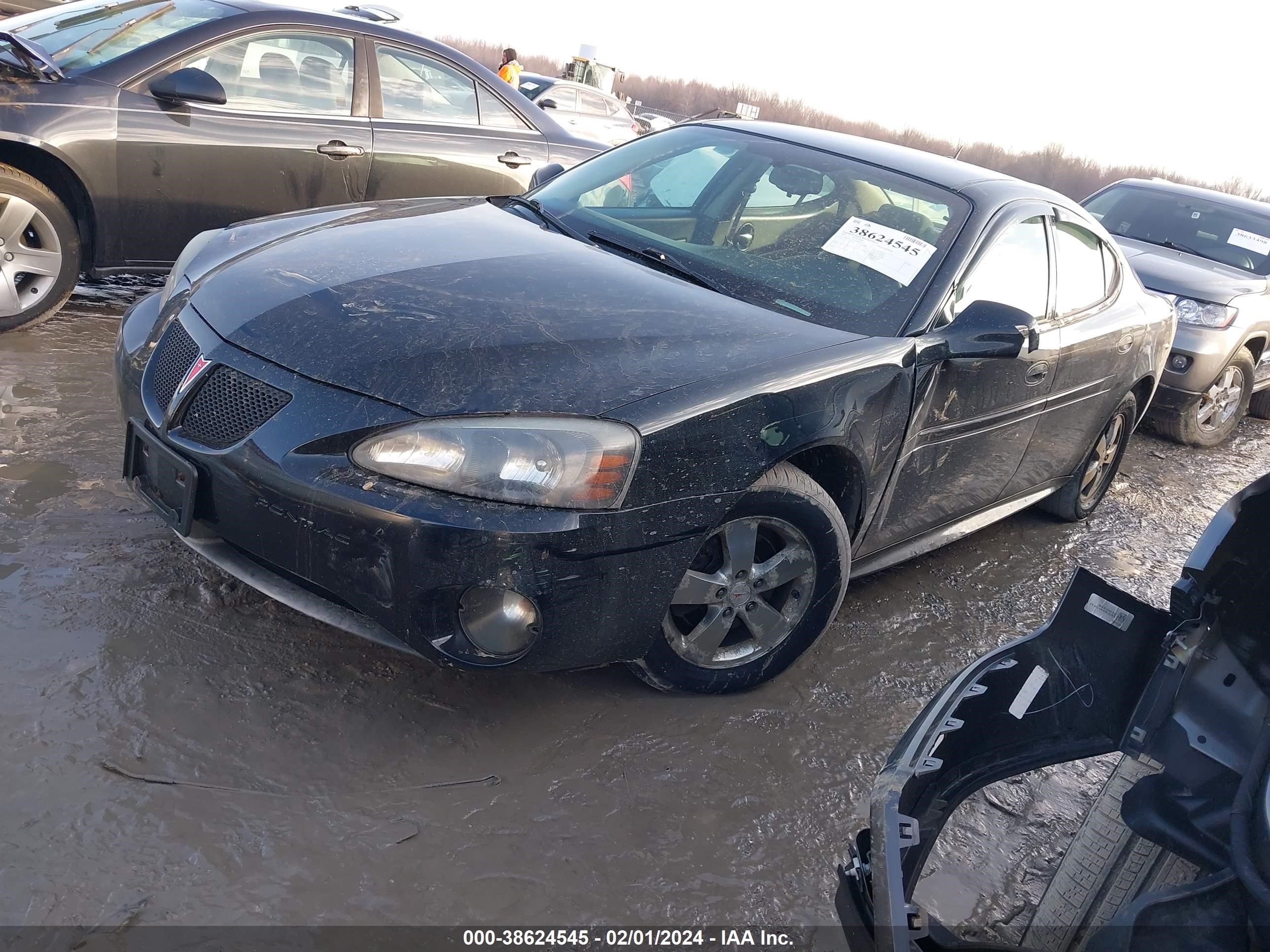 Photo 1 VIN: 2G2WP552771182053 - PONTIAC GRAND PRIX 