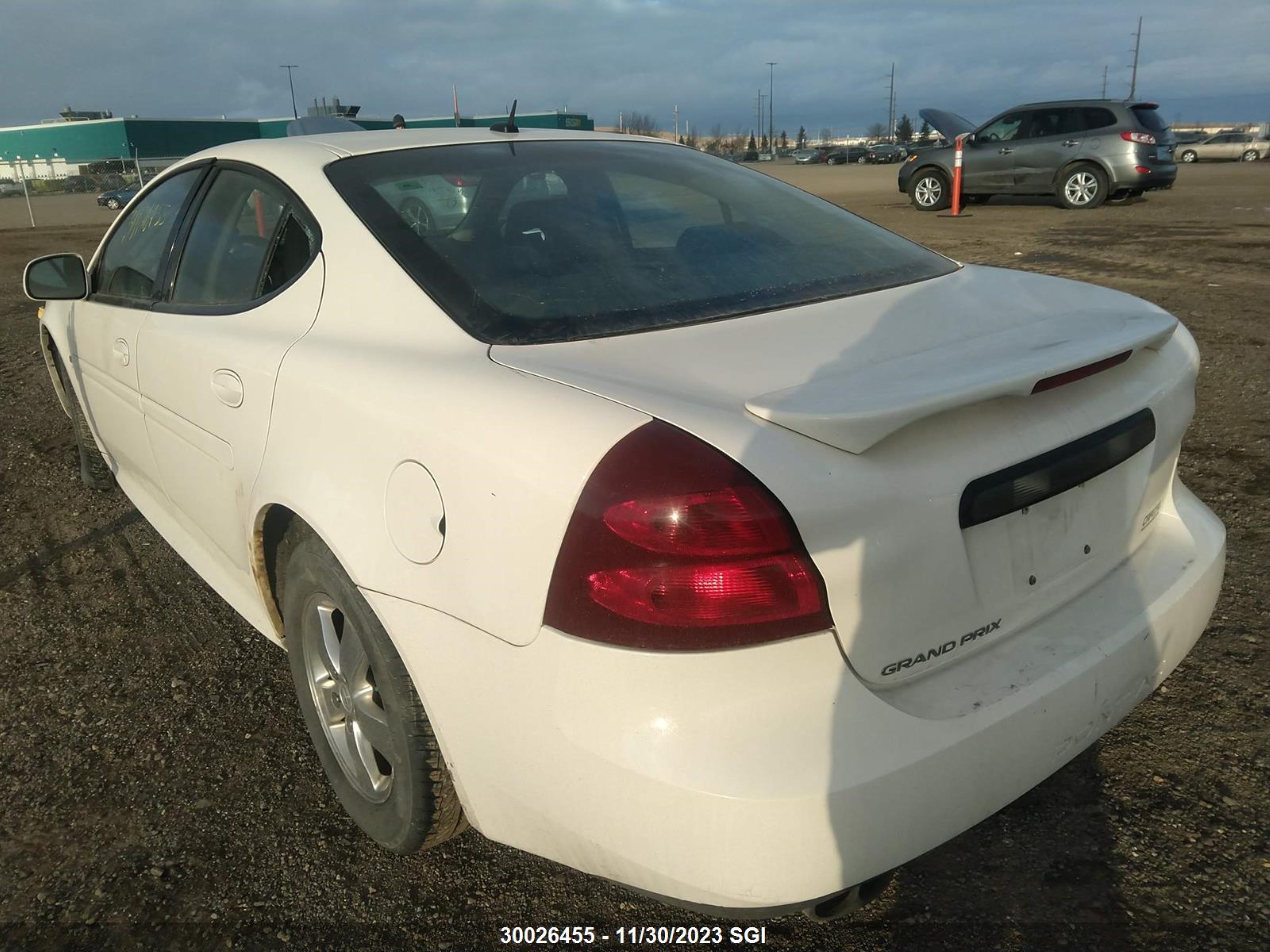 Photo 2 VIN: 2G2WP552771188368 - PONTIAC GRAND PRIX 