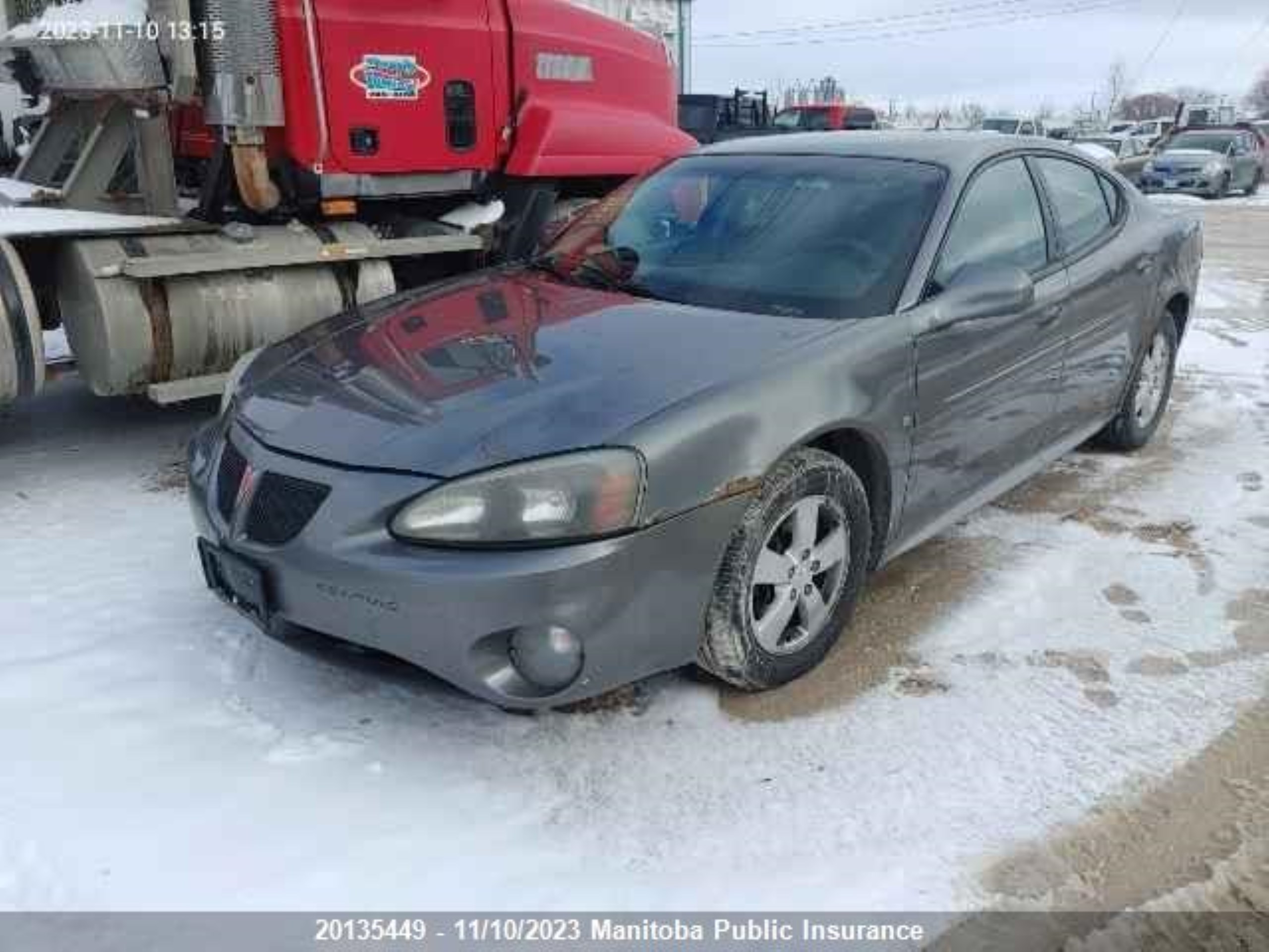 Photo 1 VIN: 2G2WP552781132318 - PONTIAC GRAND PRIX 