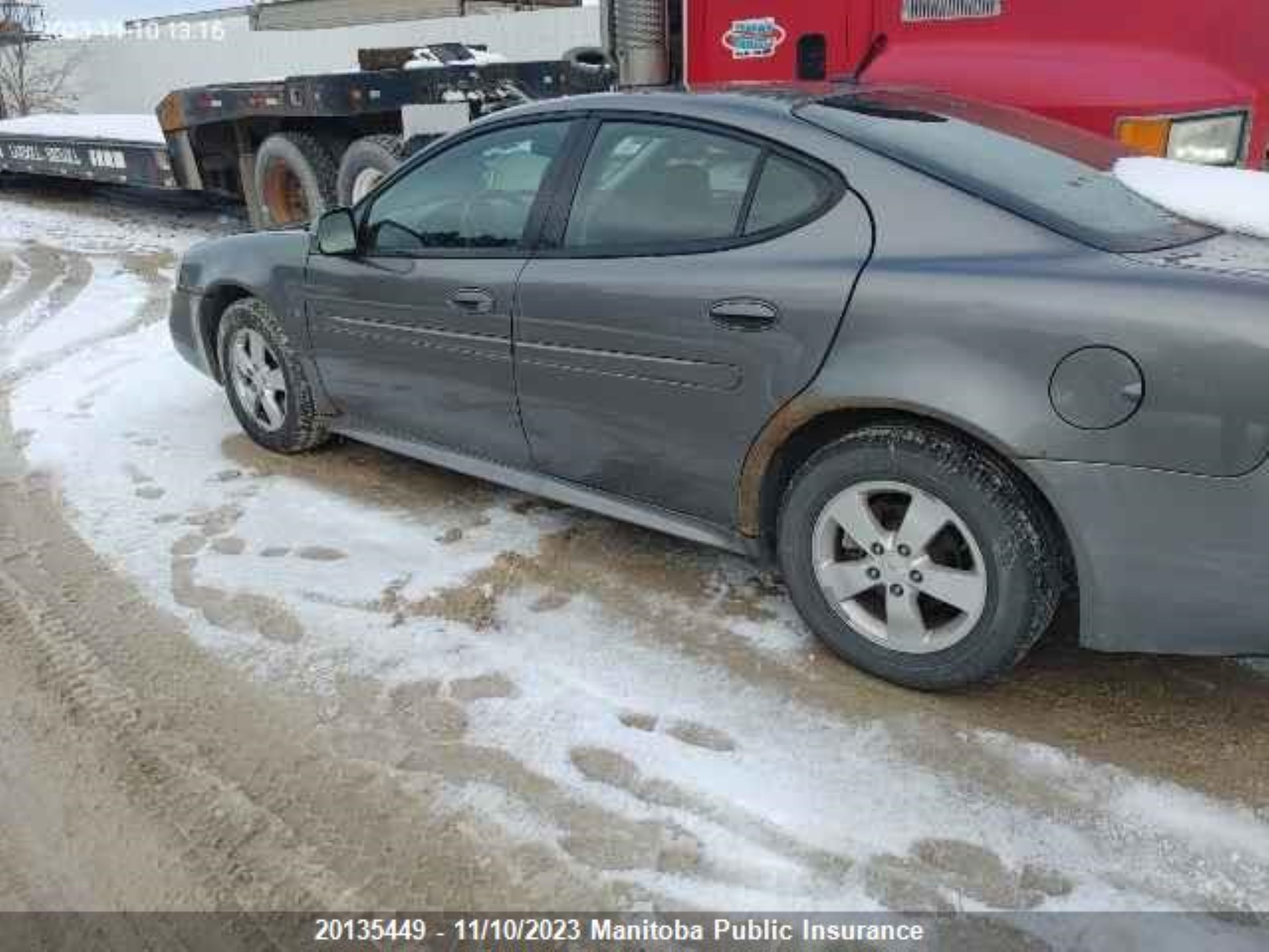 Photo 5 VIN: 2G2WP552781132318 - PONTIAC GRAND PRIX 