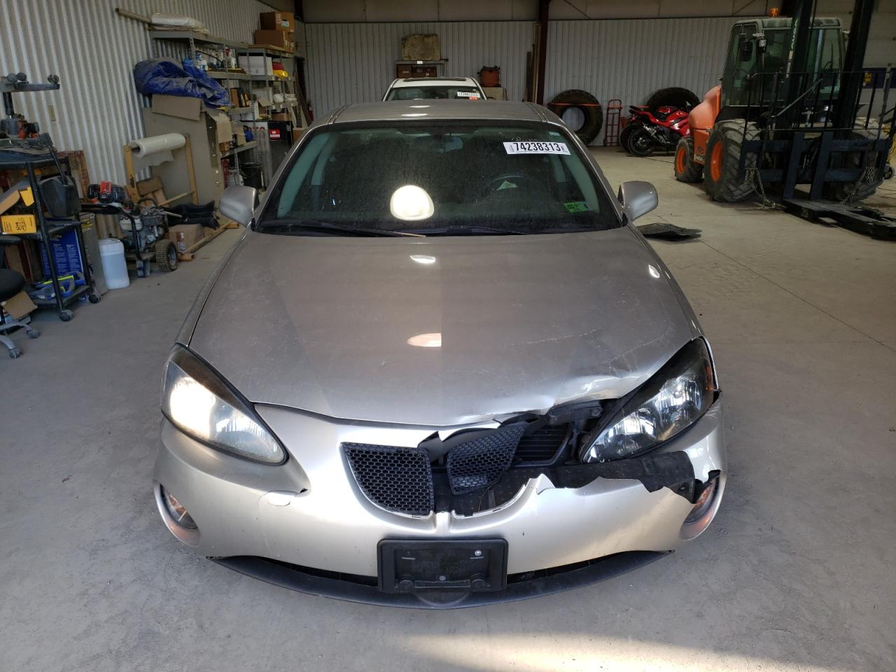 Photo 4 VIN: 2G2WP552781180188 - PONTIAC GRAND PRIX 