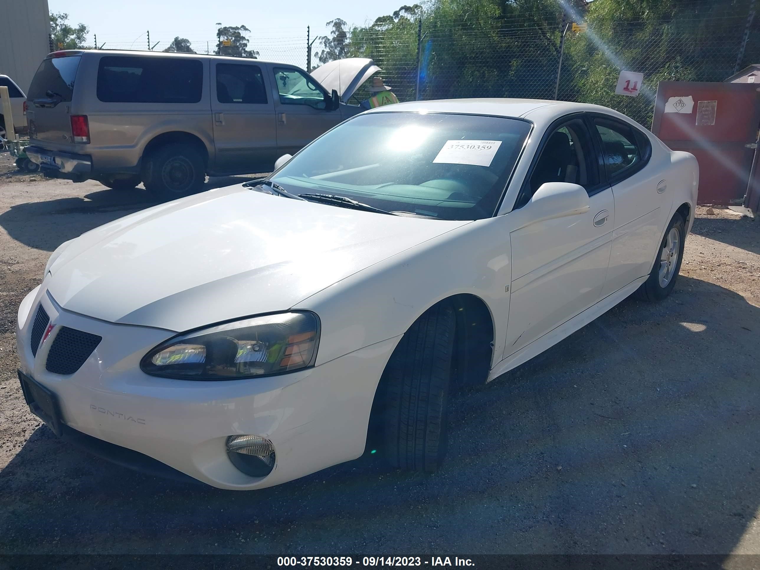 Photo 1 VIN: 2G2WP552861118702 - PONTIAC GRAND PRIX 