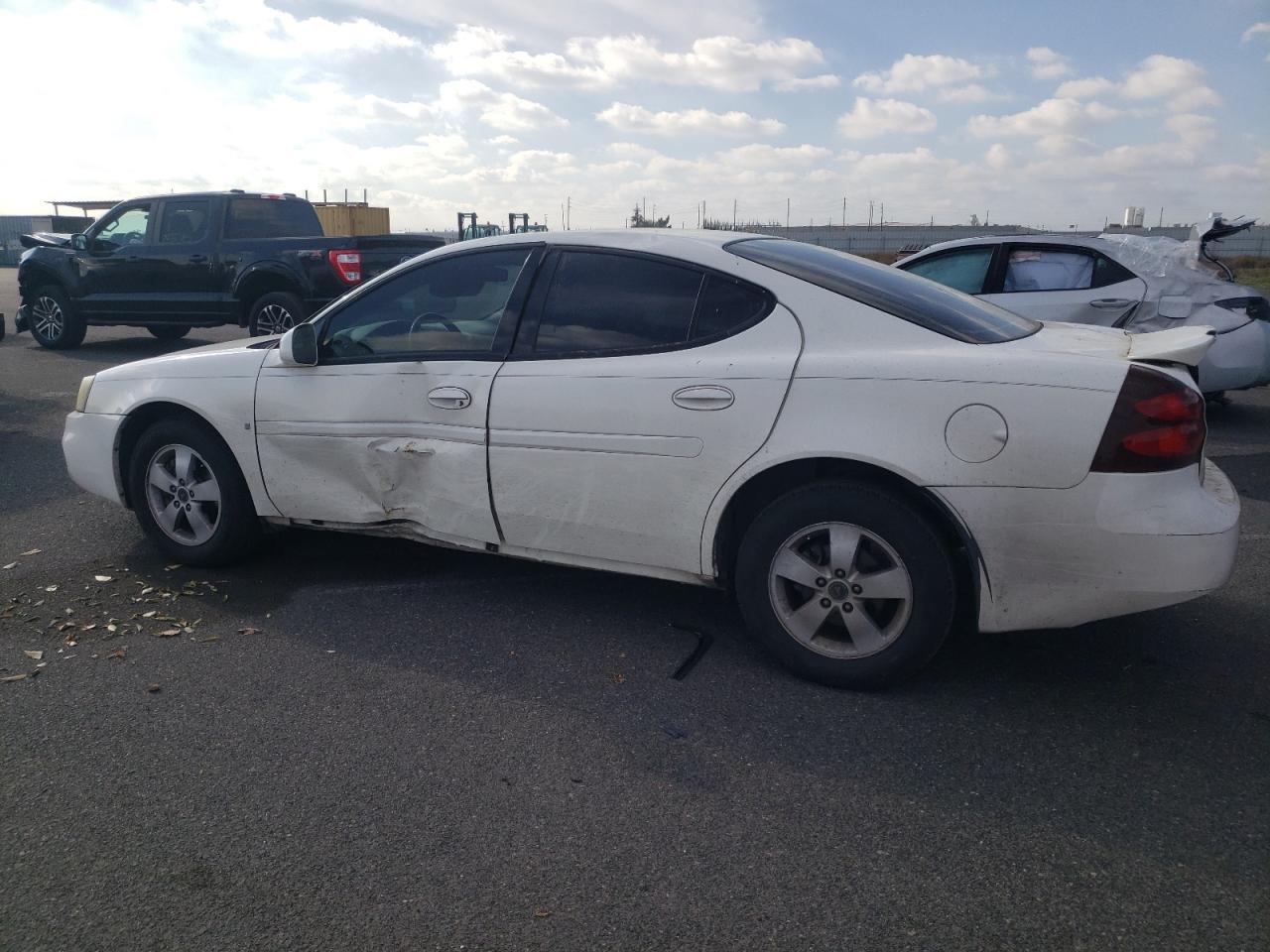 Photo 1 VIN: 2G2WP552861170914 - PONTIAC GRAND PRIX 