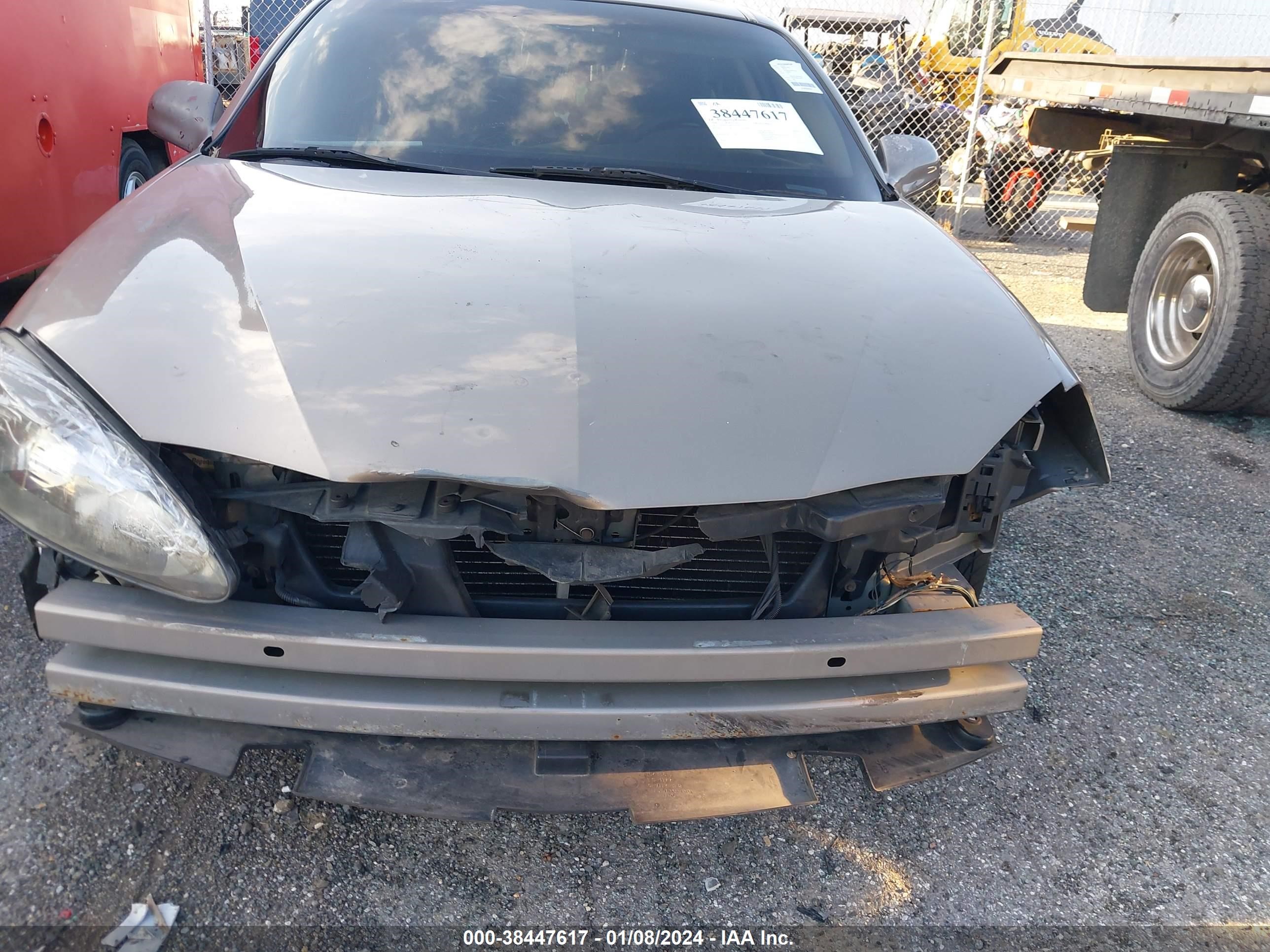 Photo 9 VIN: 2G2WP552861307432 - PONTIAC GRAND PRIX 