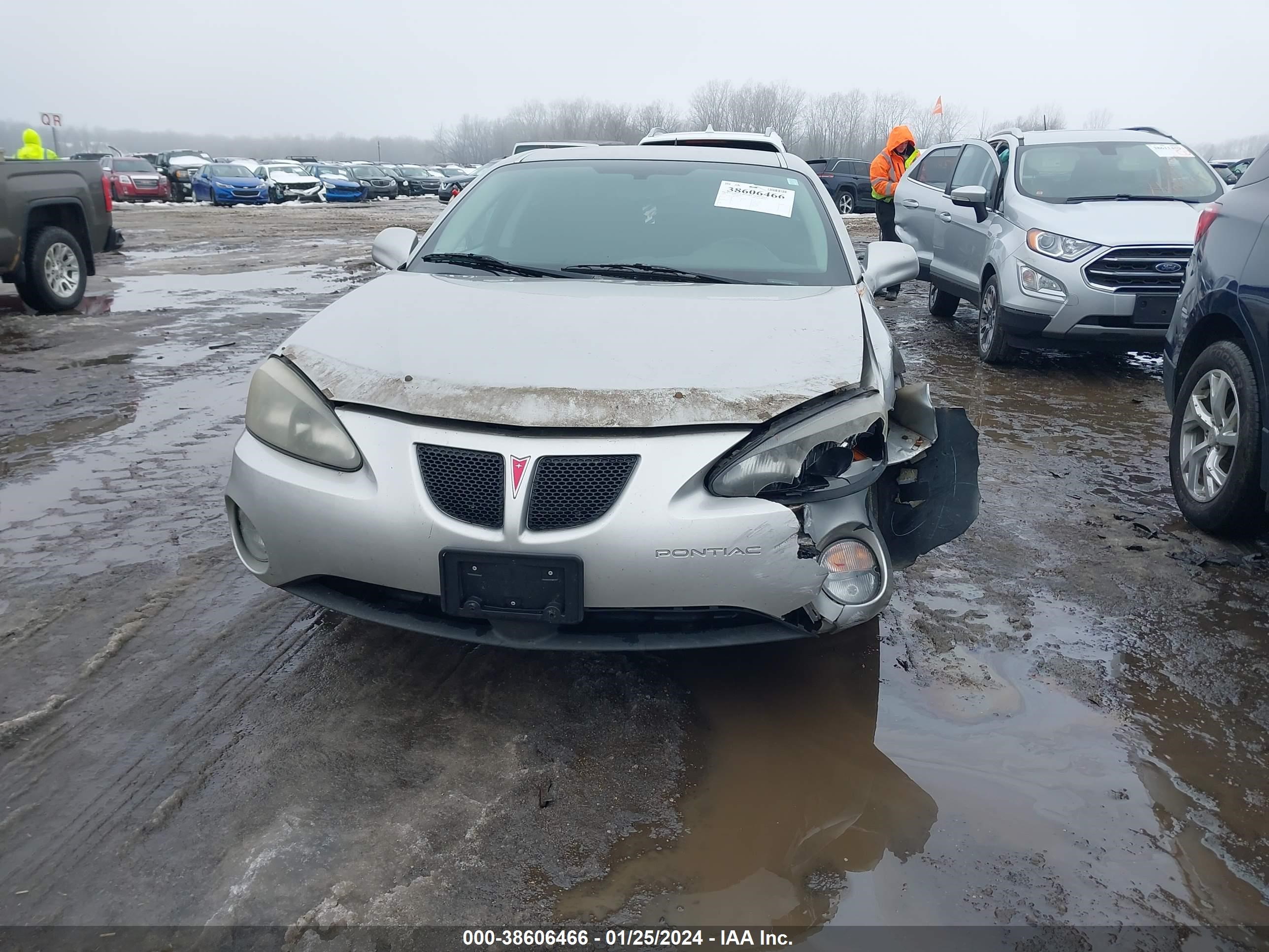 Photo 5 VIN: 2G2WP552881184329 - PONTIAC GRAND PRIX 