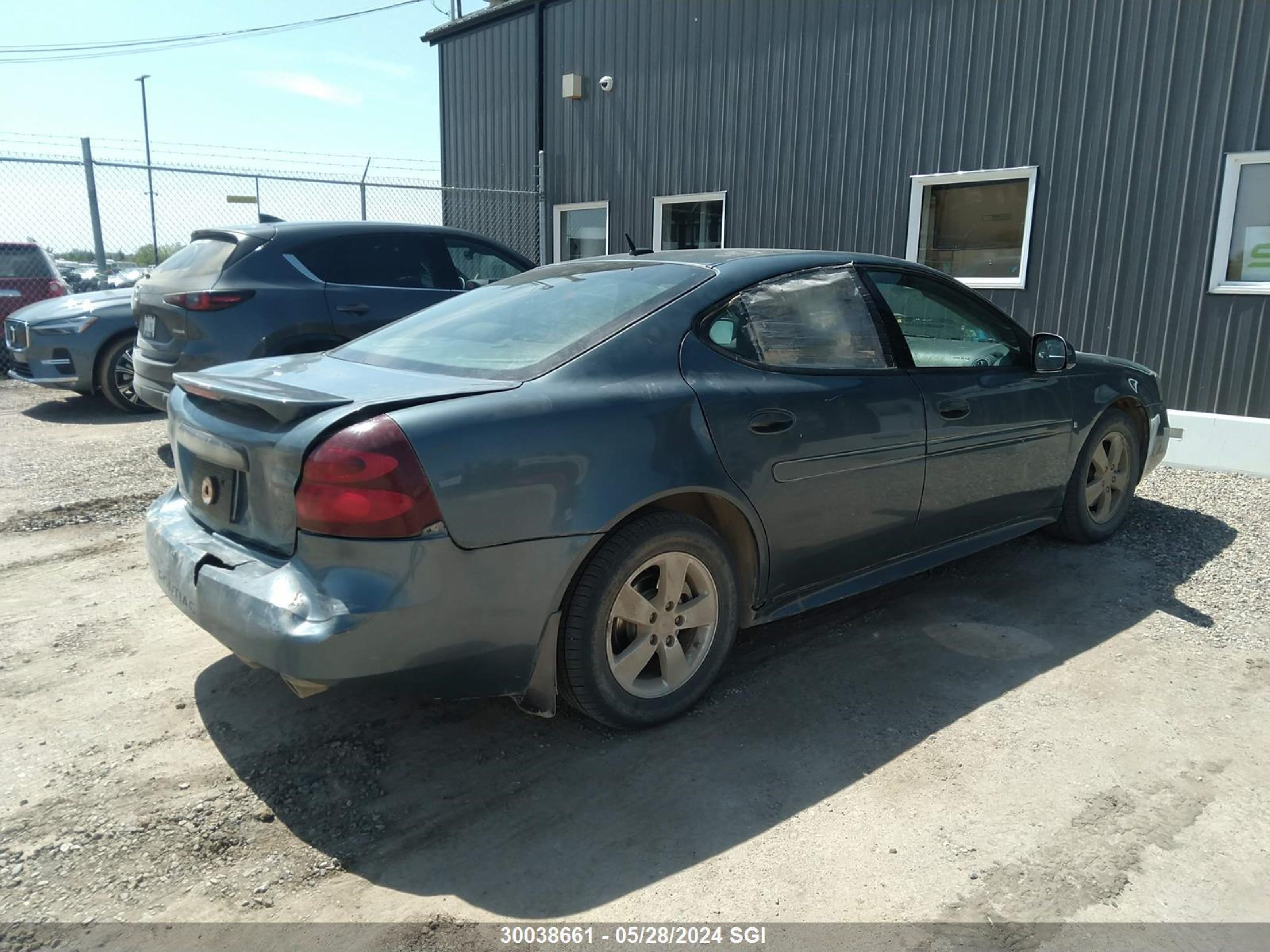 Photo 3 VIN: 2G2WP552971229793 - PONTIAC GRAND PRIX 