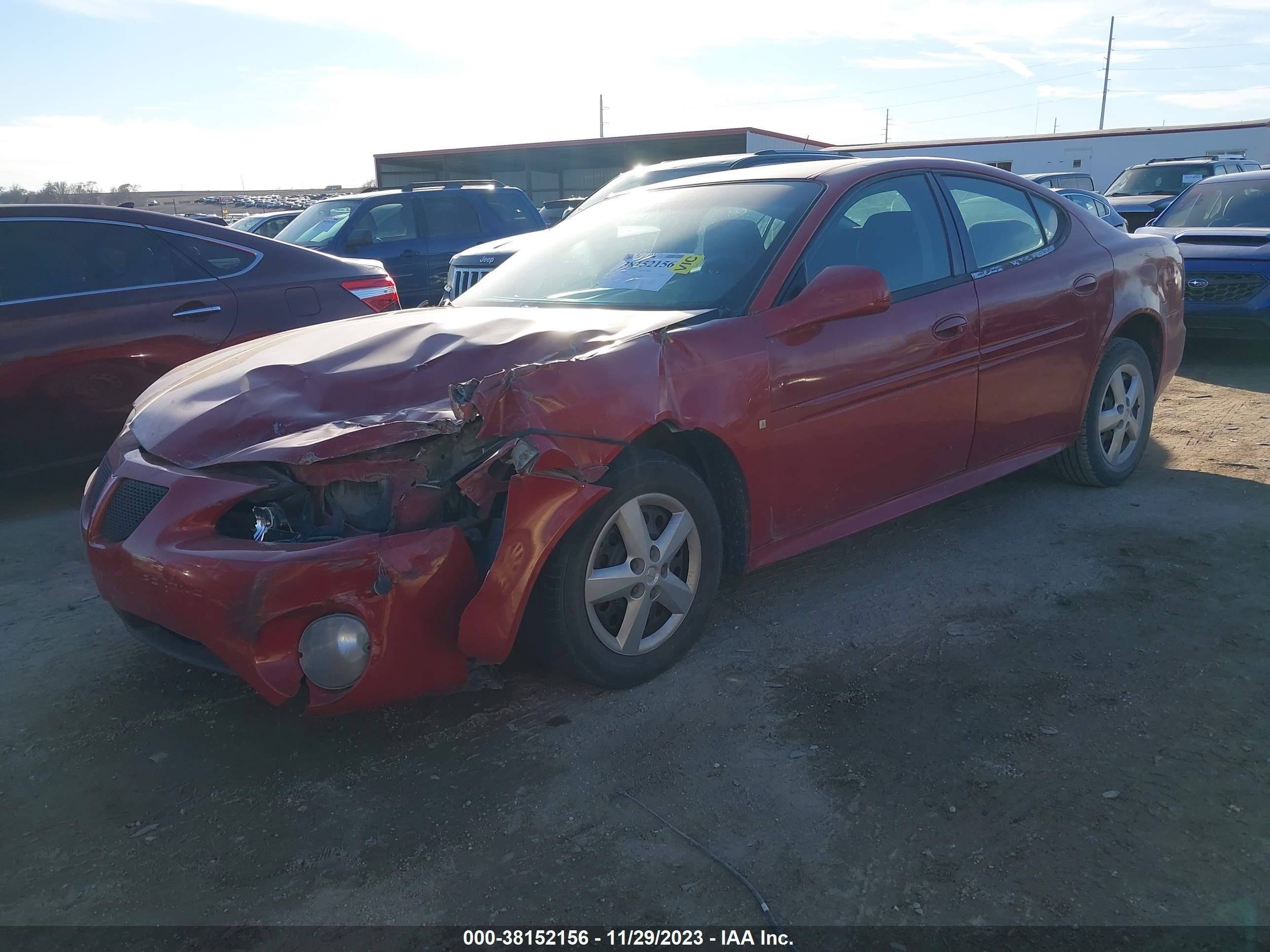 Photo 1 VIN: 2G2WP552X81168553 - PONTIAC GRAND PRIX 