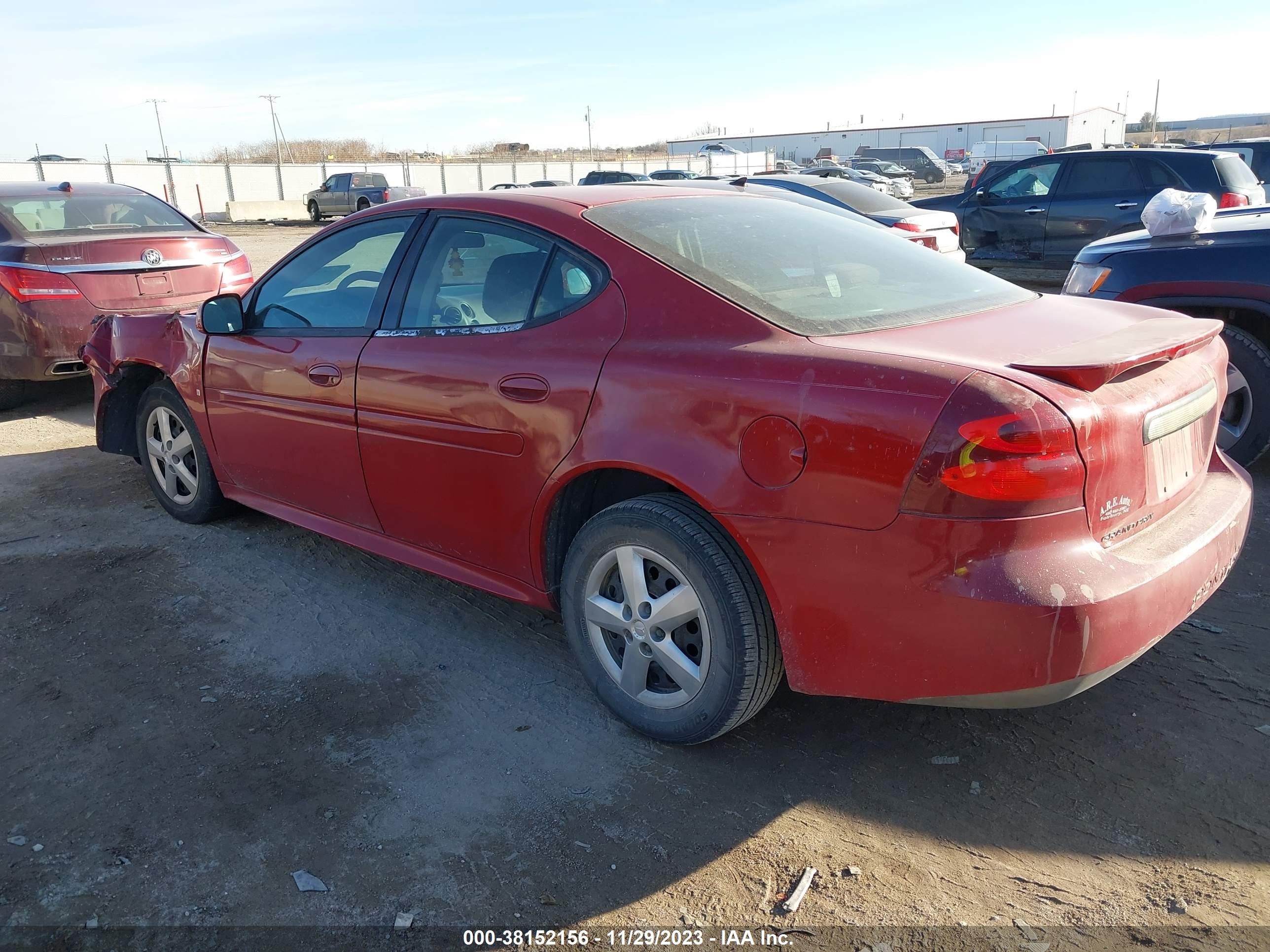 Photo 2 VIN: 2G2WP552X81168553 - PONTIAC GRAND PRIX 