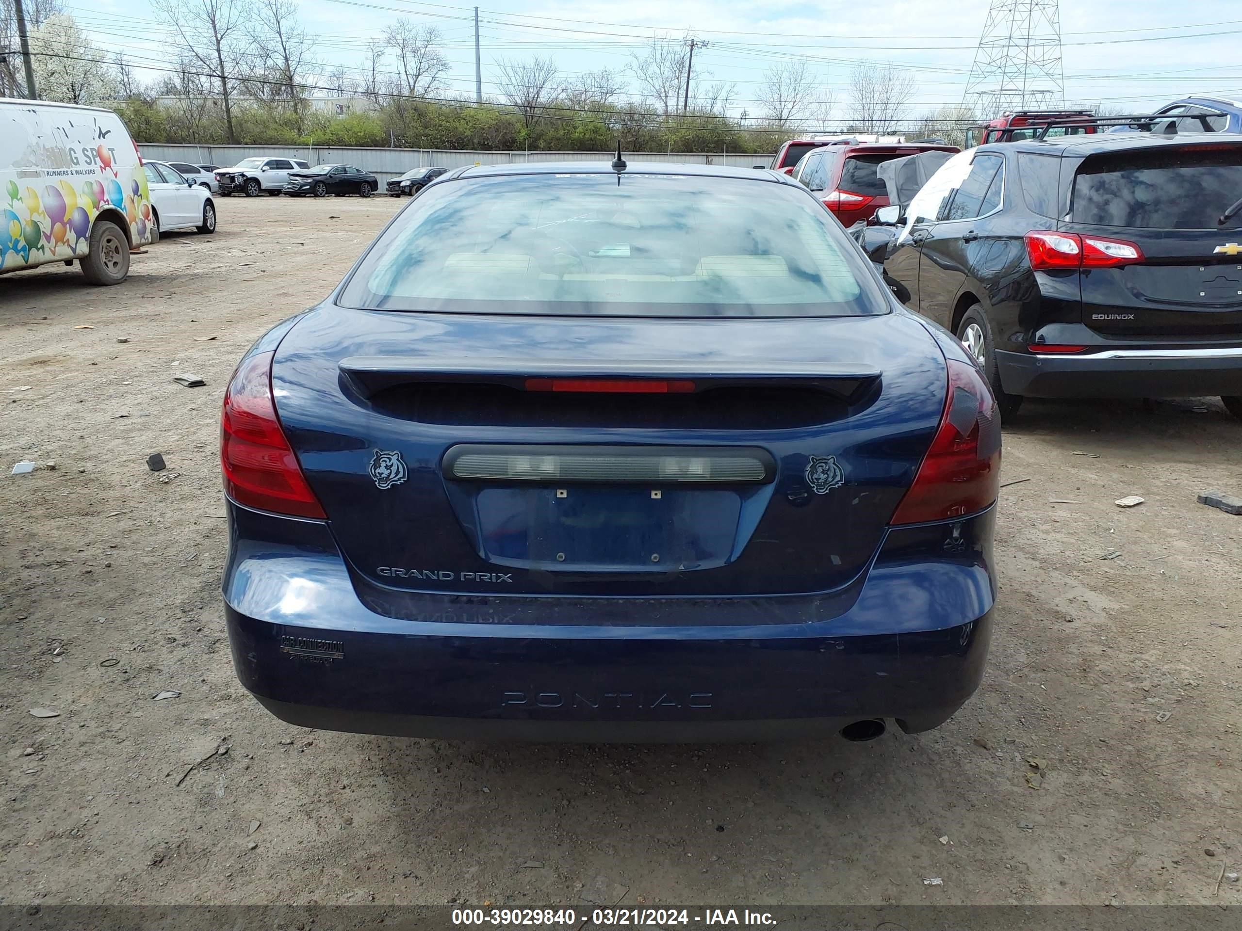 Photo 15 VIN: 2G2WP582371174883 - PONTIAC GRAND PRIX 