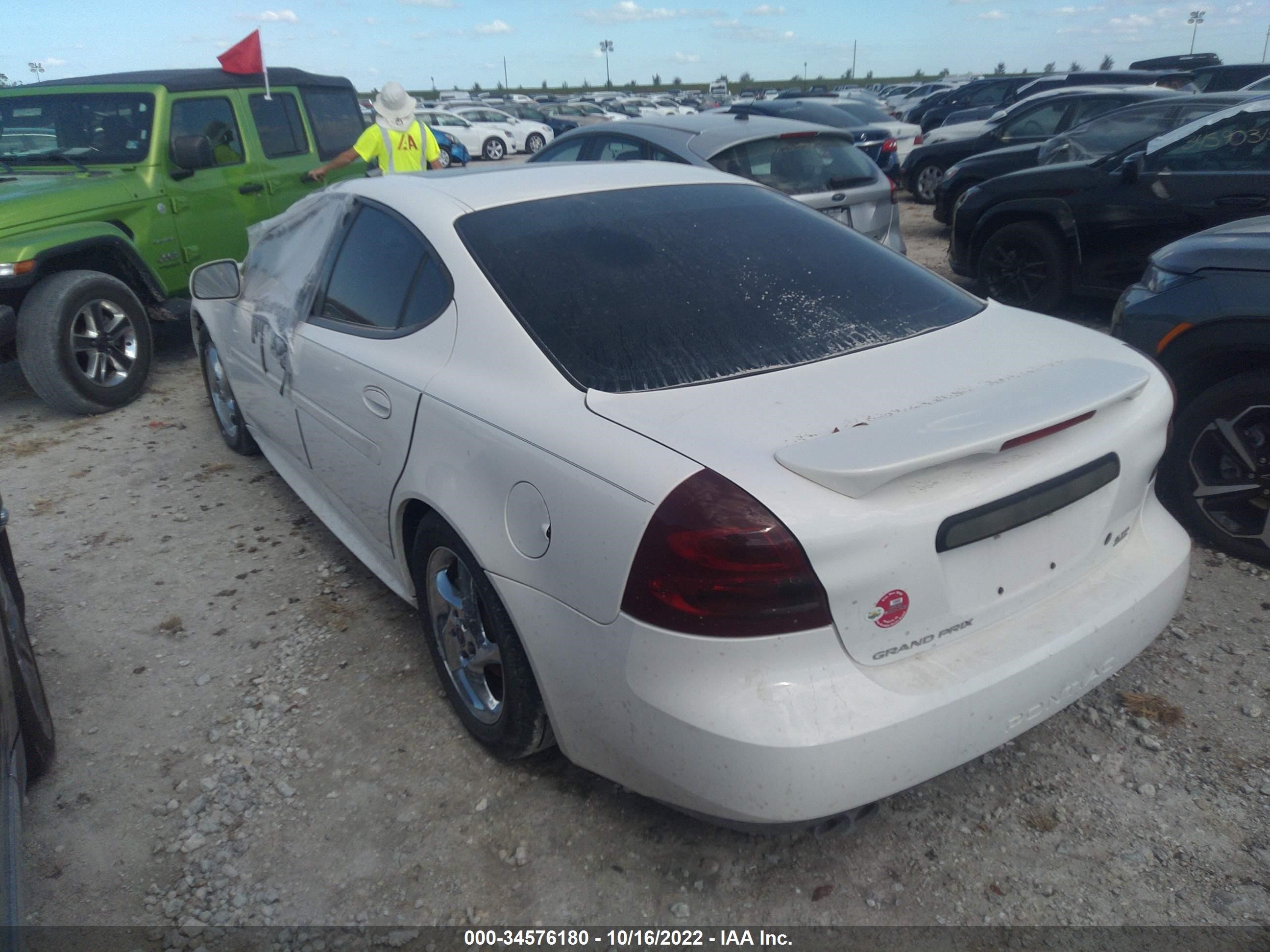 Photo 2 VIN: 2G2WR524041110641 - PONTIAC GRAND PRIX 