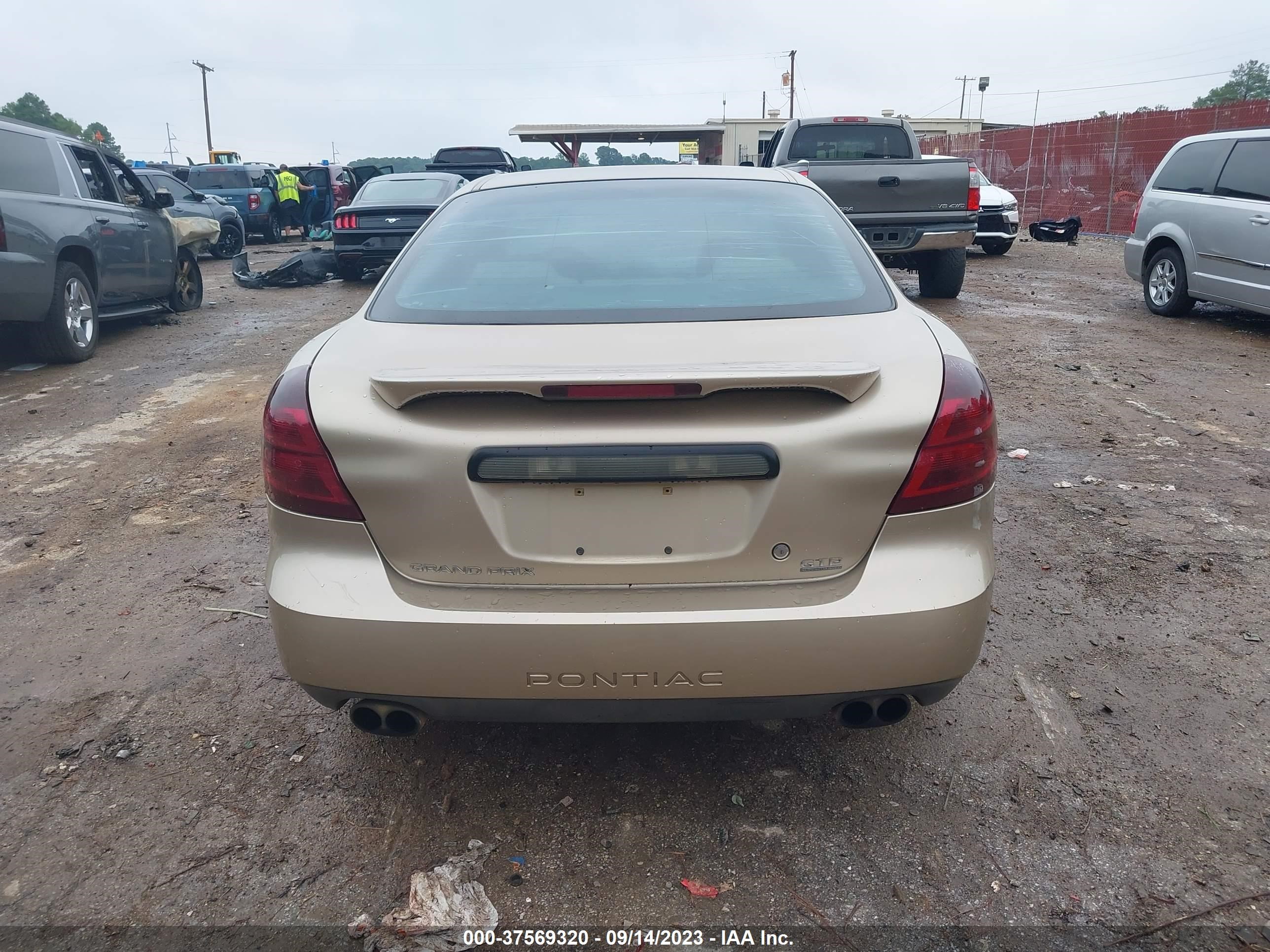 Photo 15 VIN: 2G2WR524041361319 - PONTIAC GRAND PRIX 