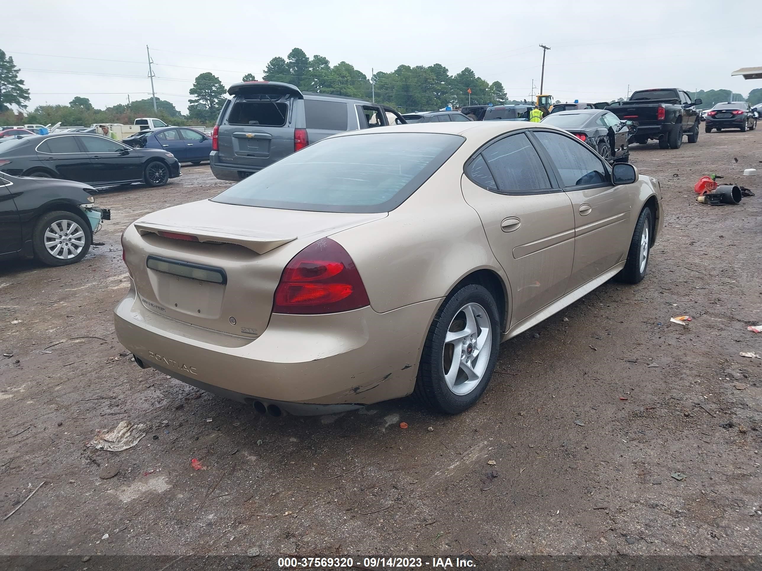 Photo 3 VIN: 2G2WR524041361319 - PONTIAC GRAND PRIX 