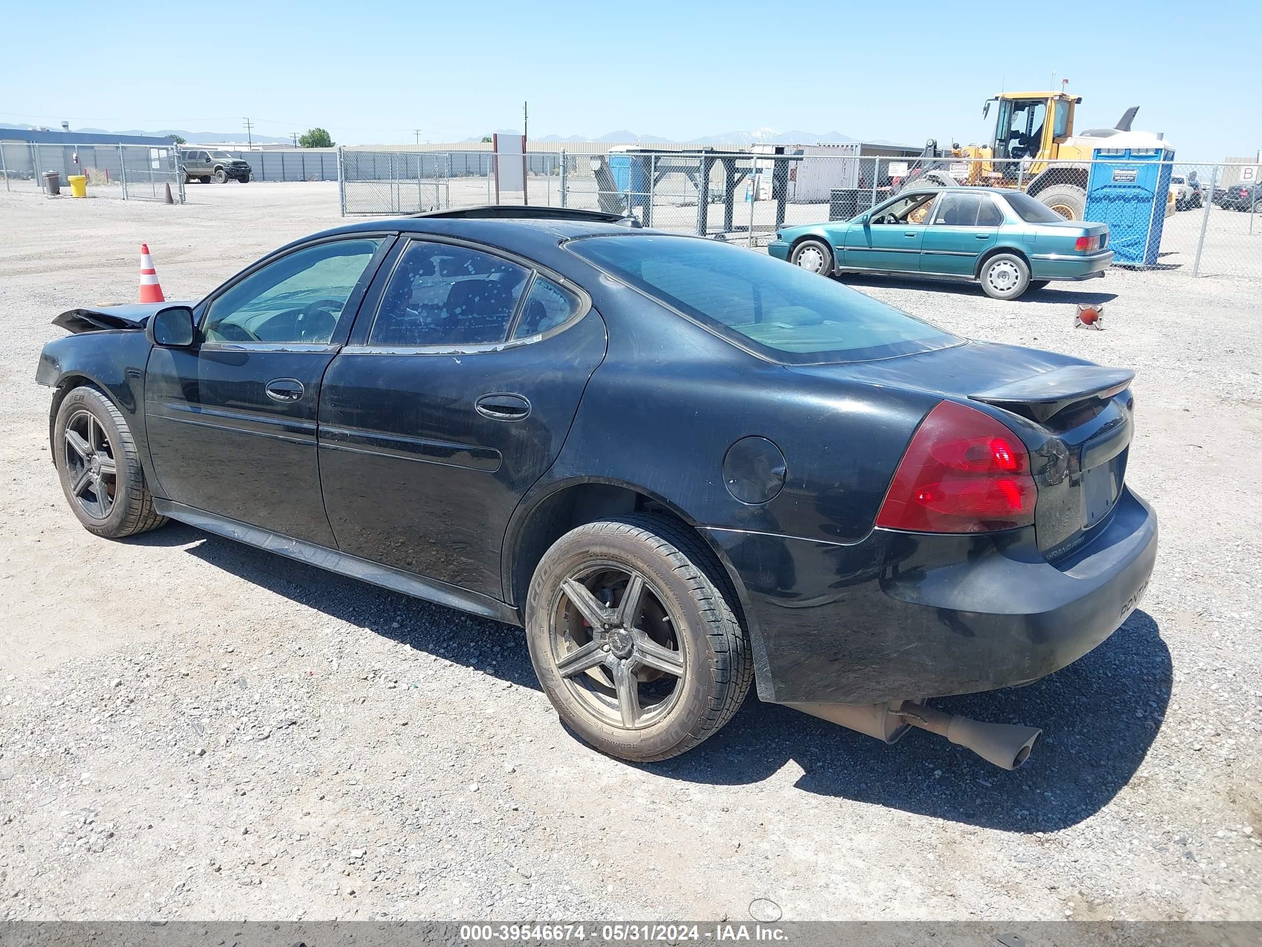 Photo 2 VIN: 2G2WR524841101699 - PONTIAC GRAND PRIX 